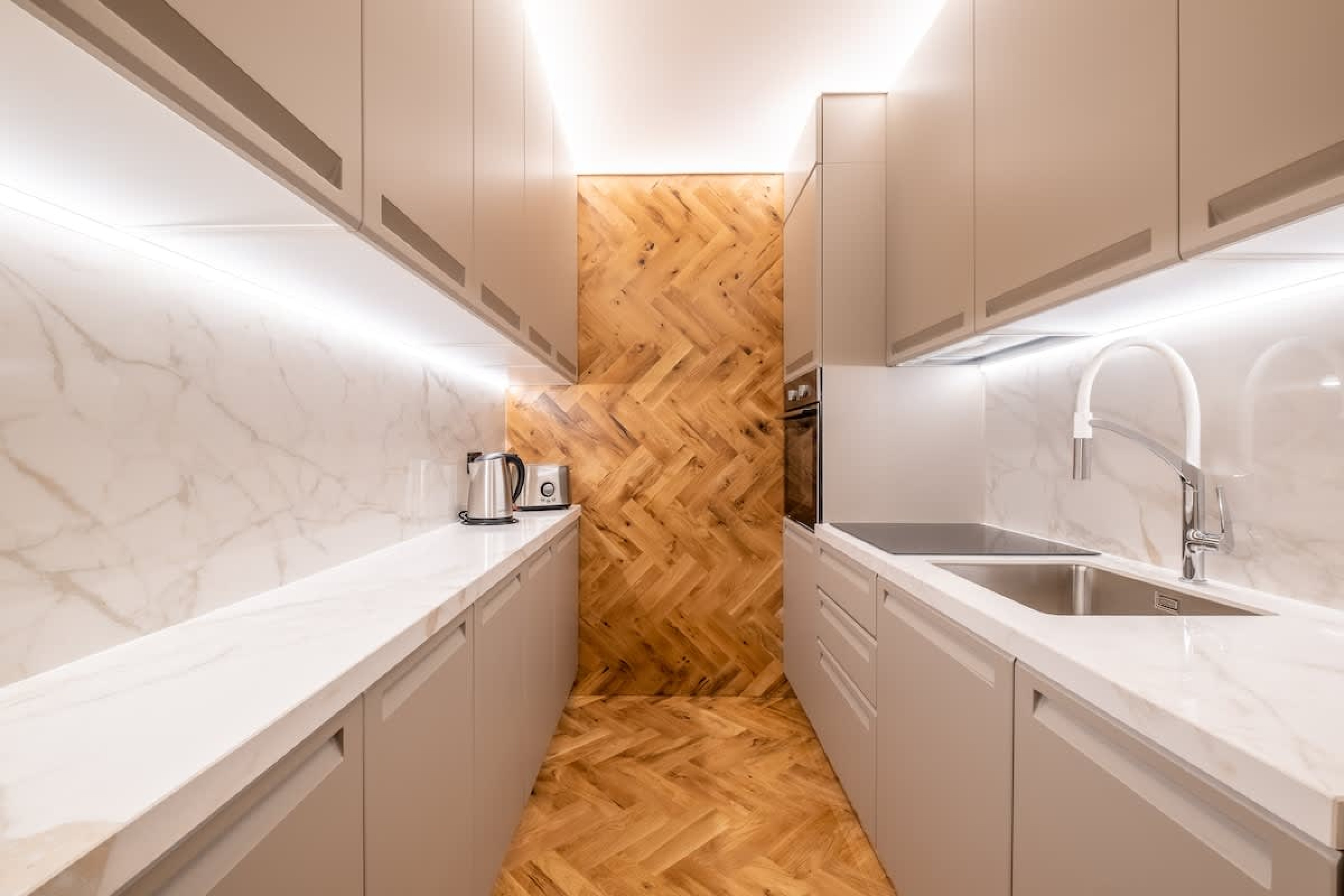 Scoutaround White Logo