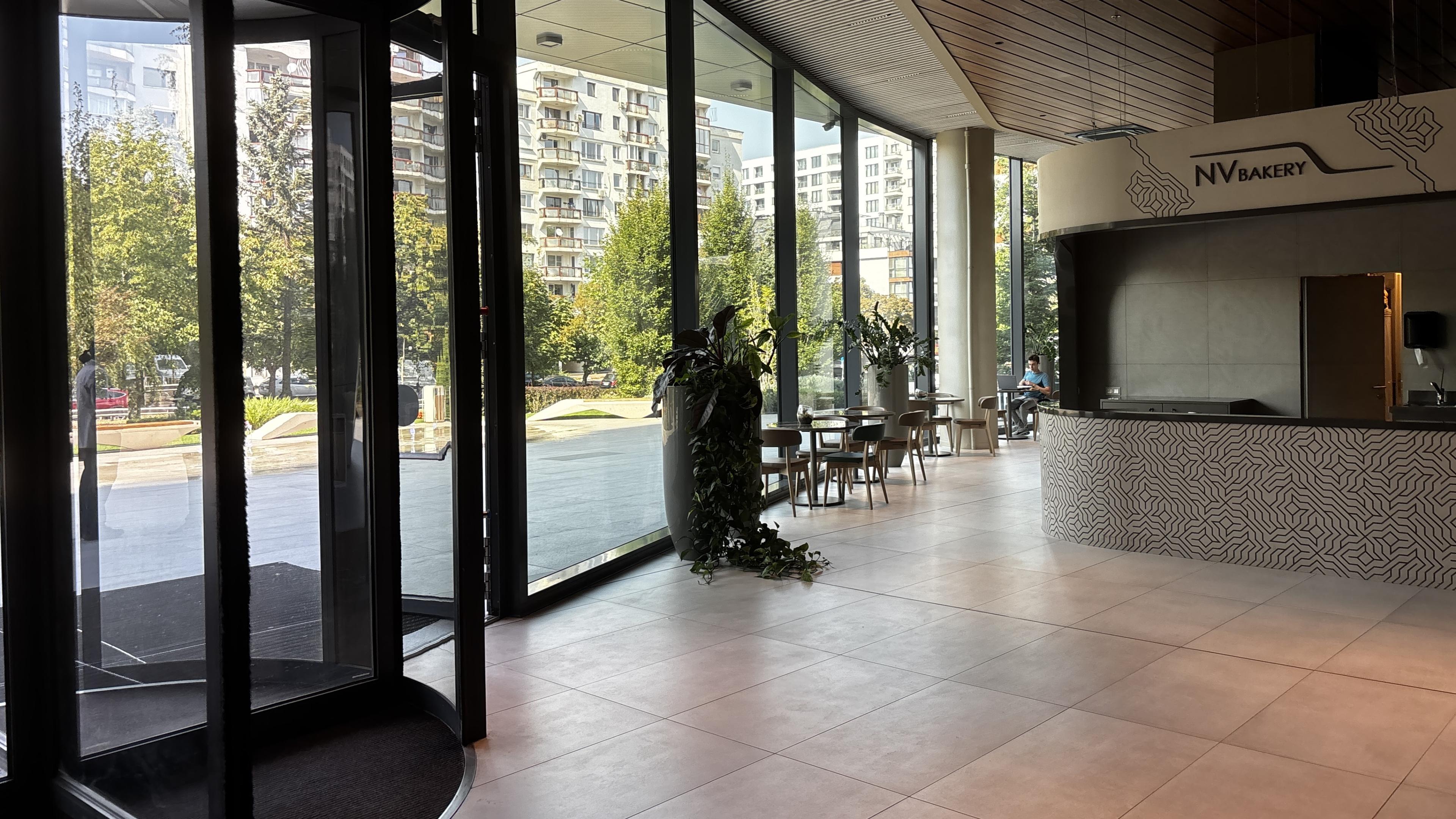 Entrance / Access