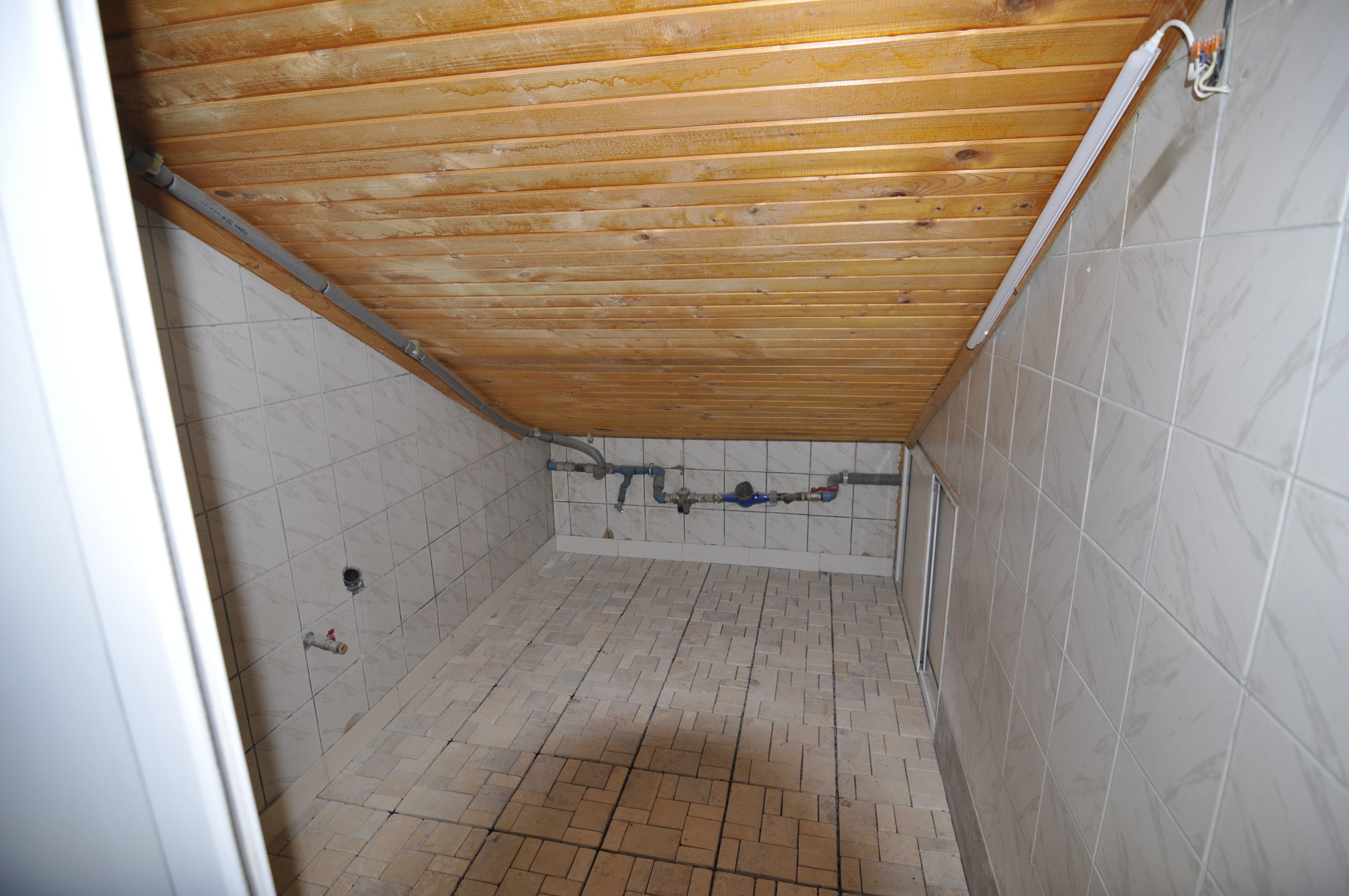 Scoutaround White Logo