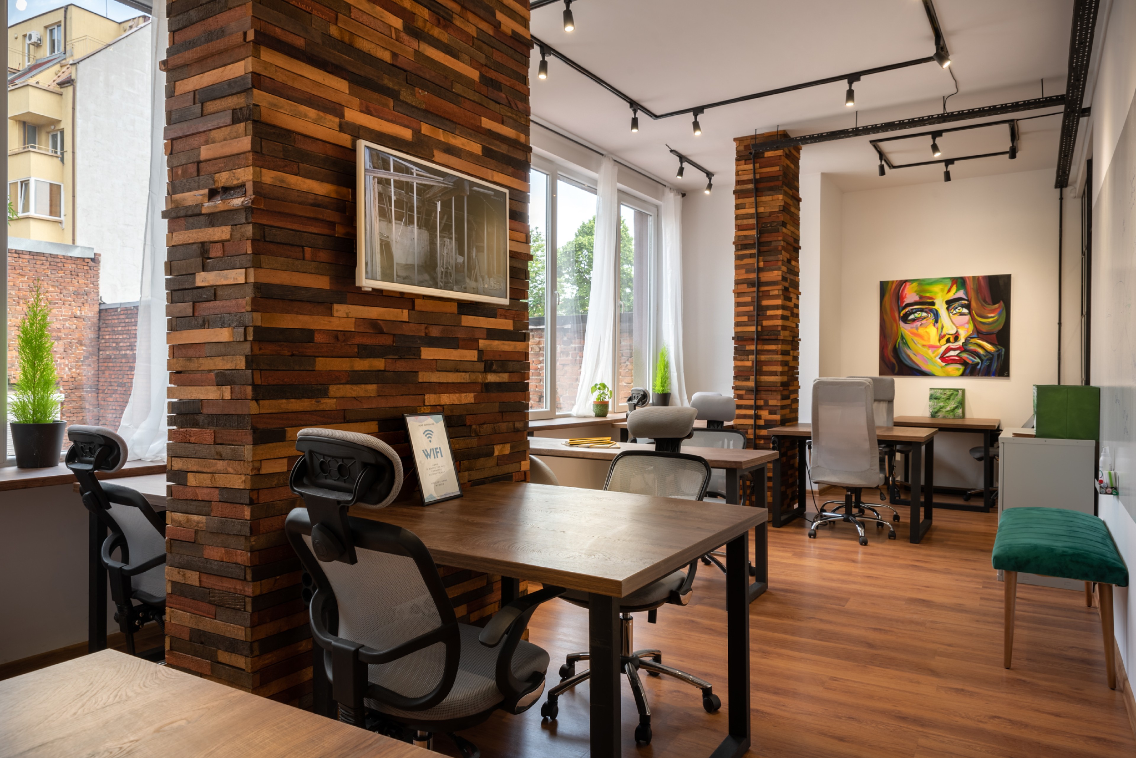 Scoutaround White Logo