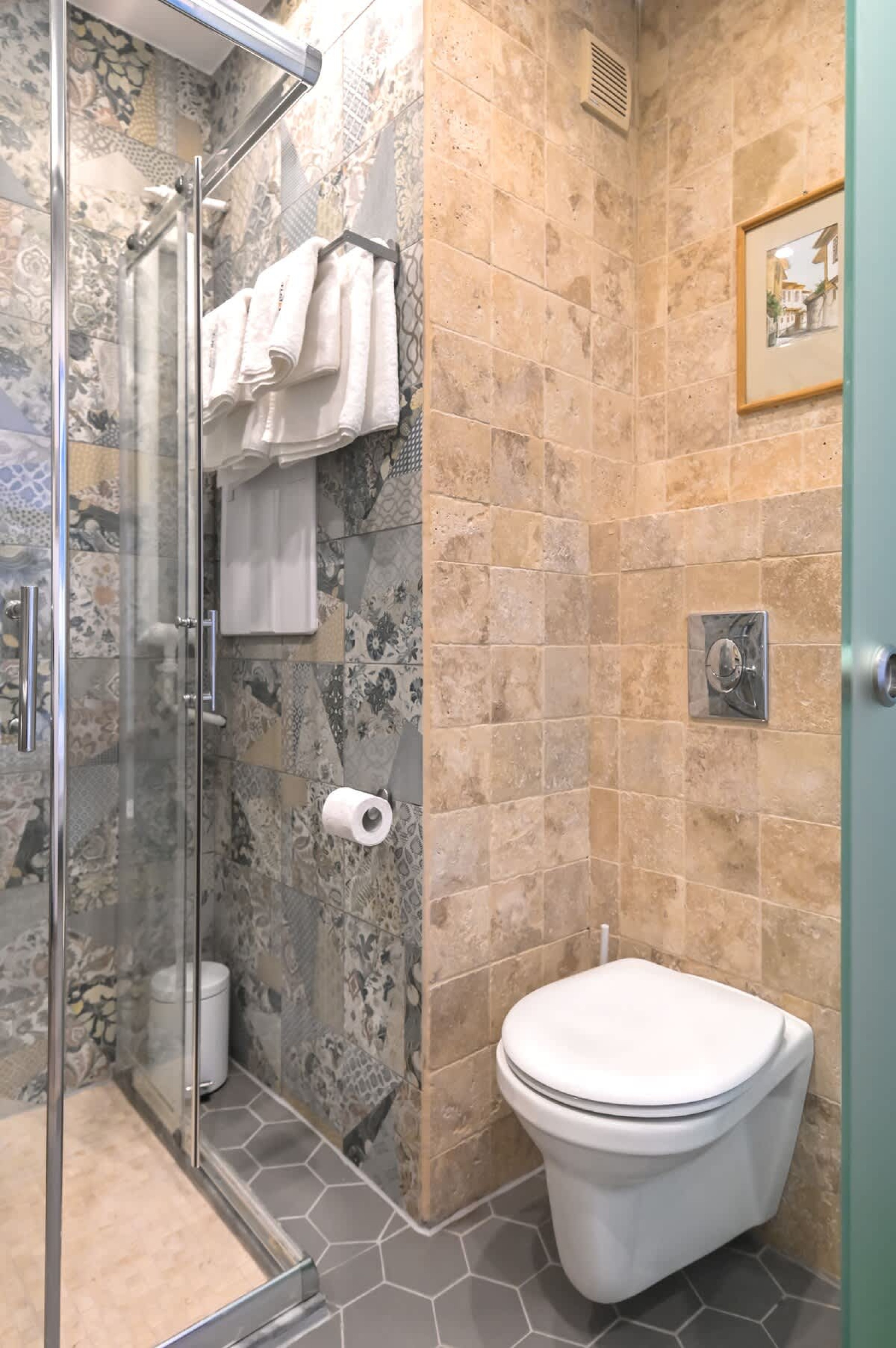 Scoutaround White Logo