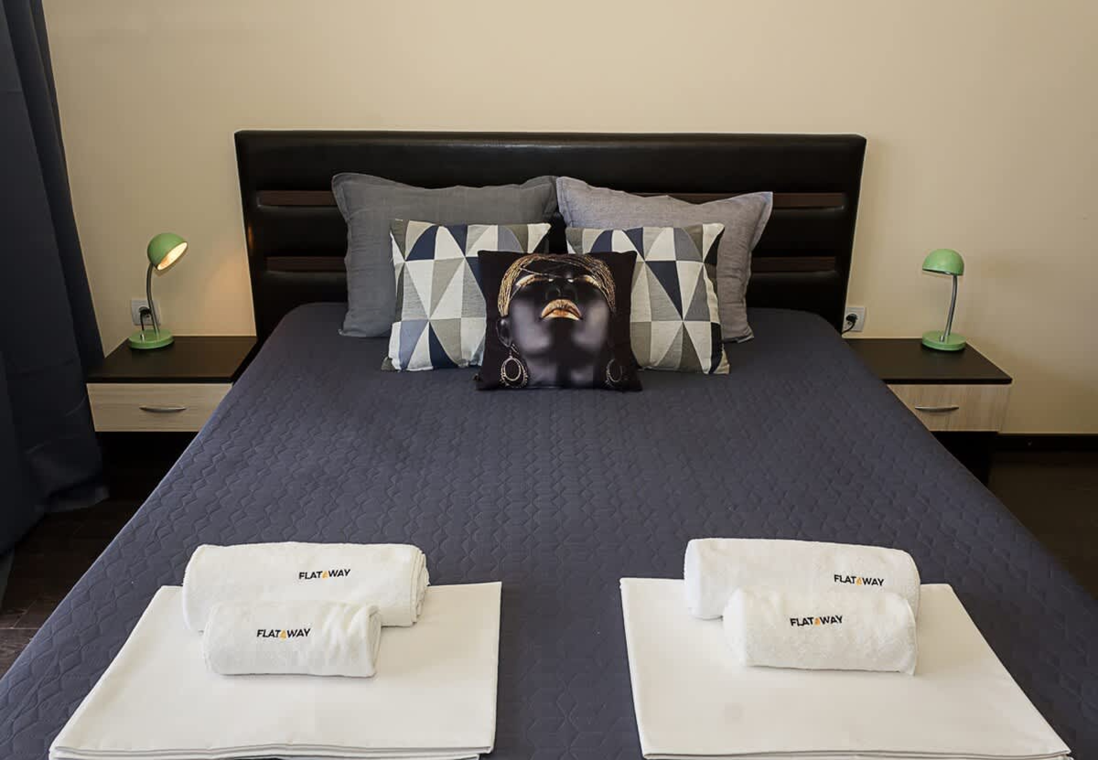 Scoutaround White Logo