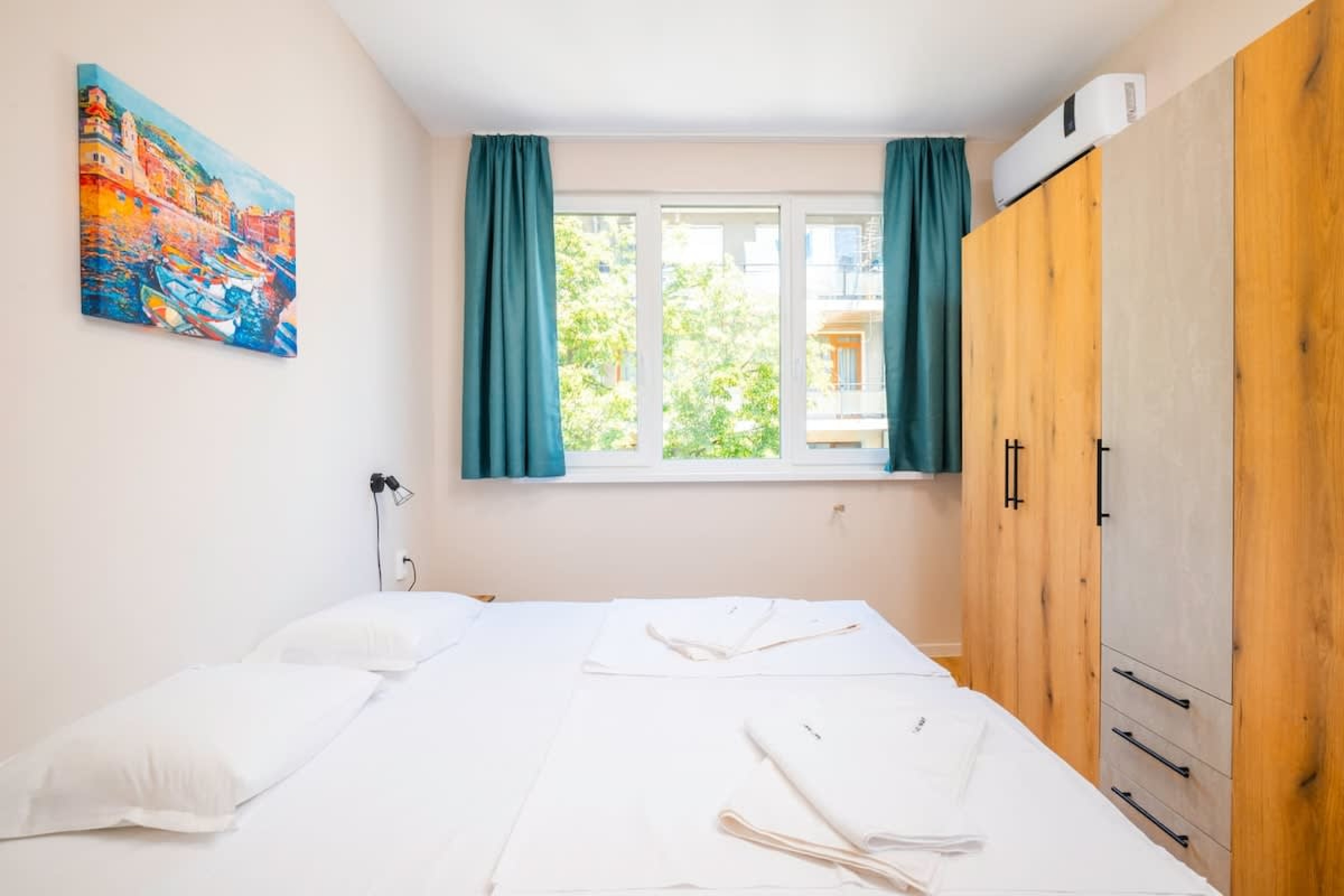 Scoutaround White Logo