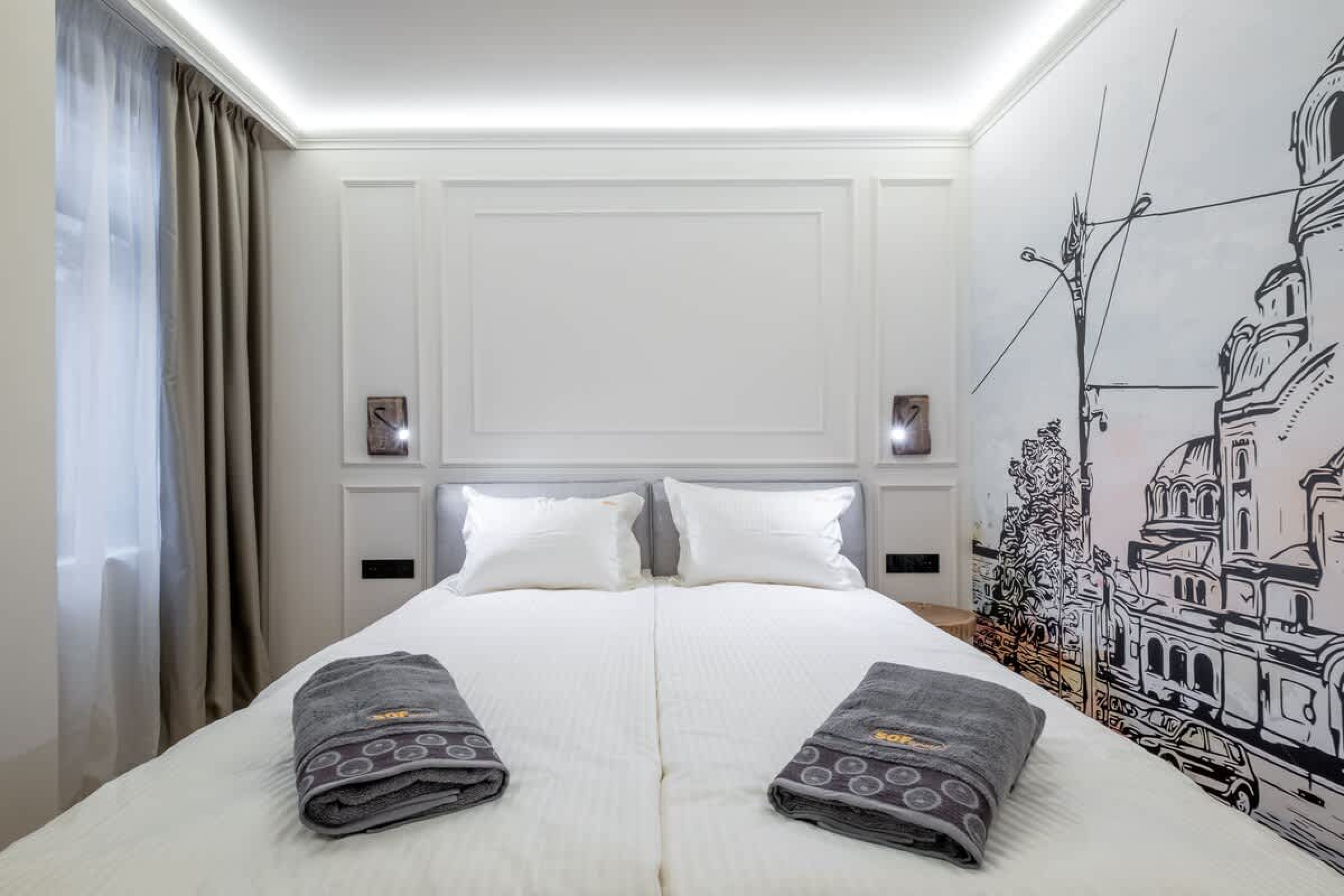 Scoutaround White Logo