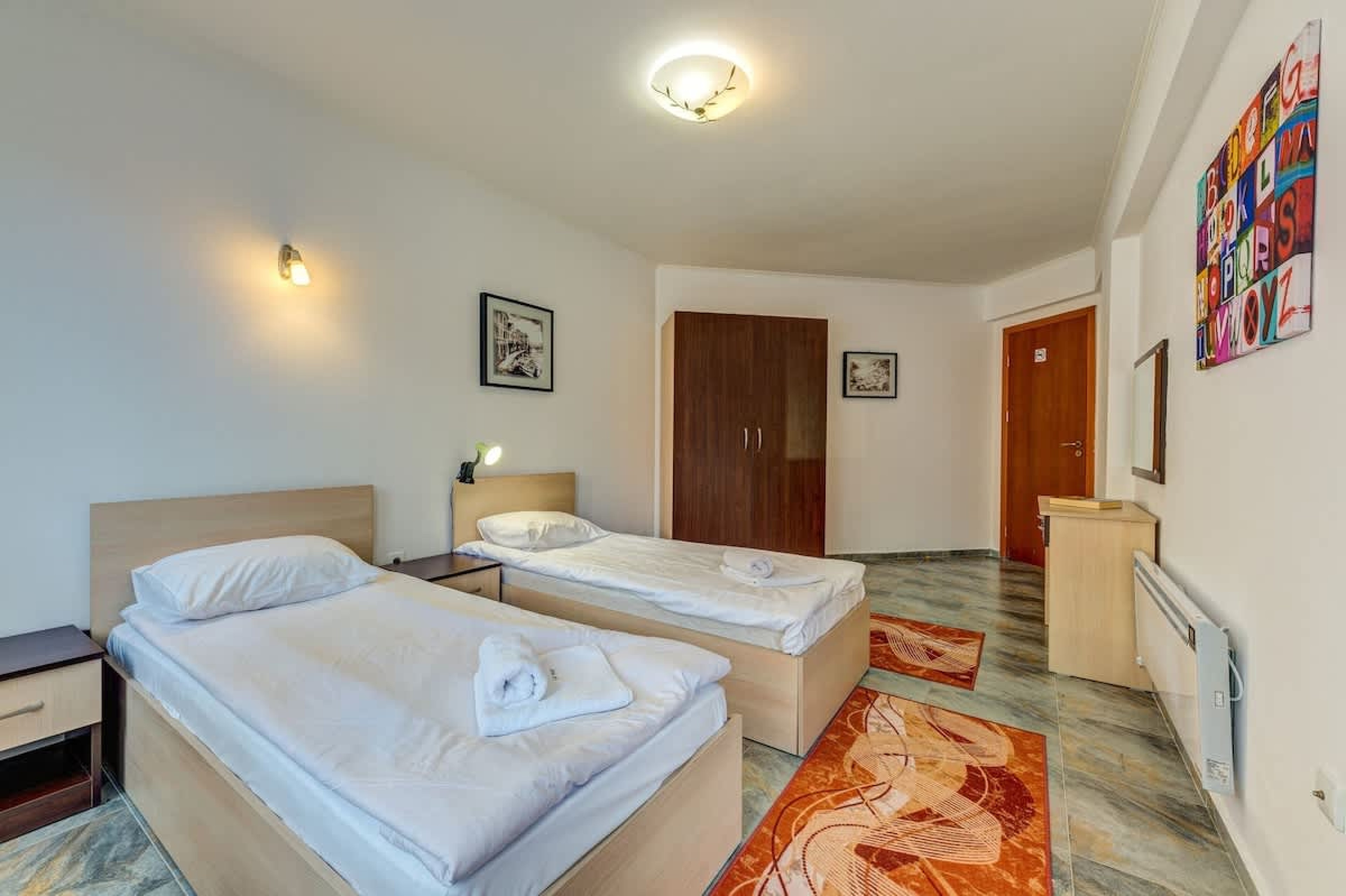 Scoutaround White Logo