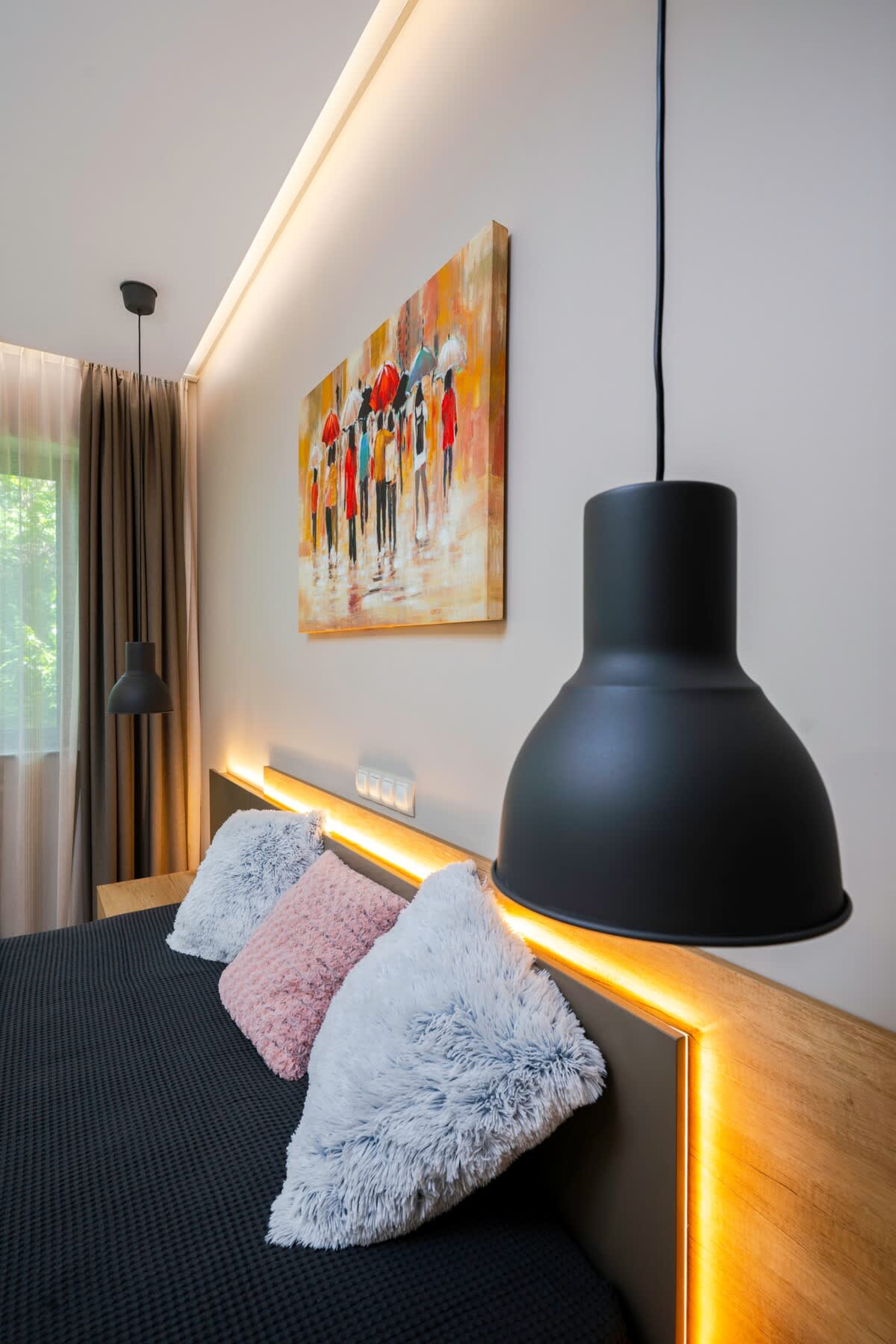 Scoutaround White Logo