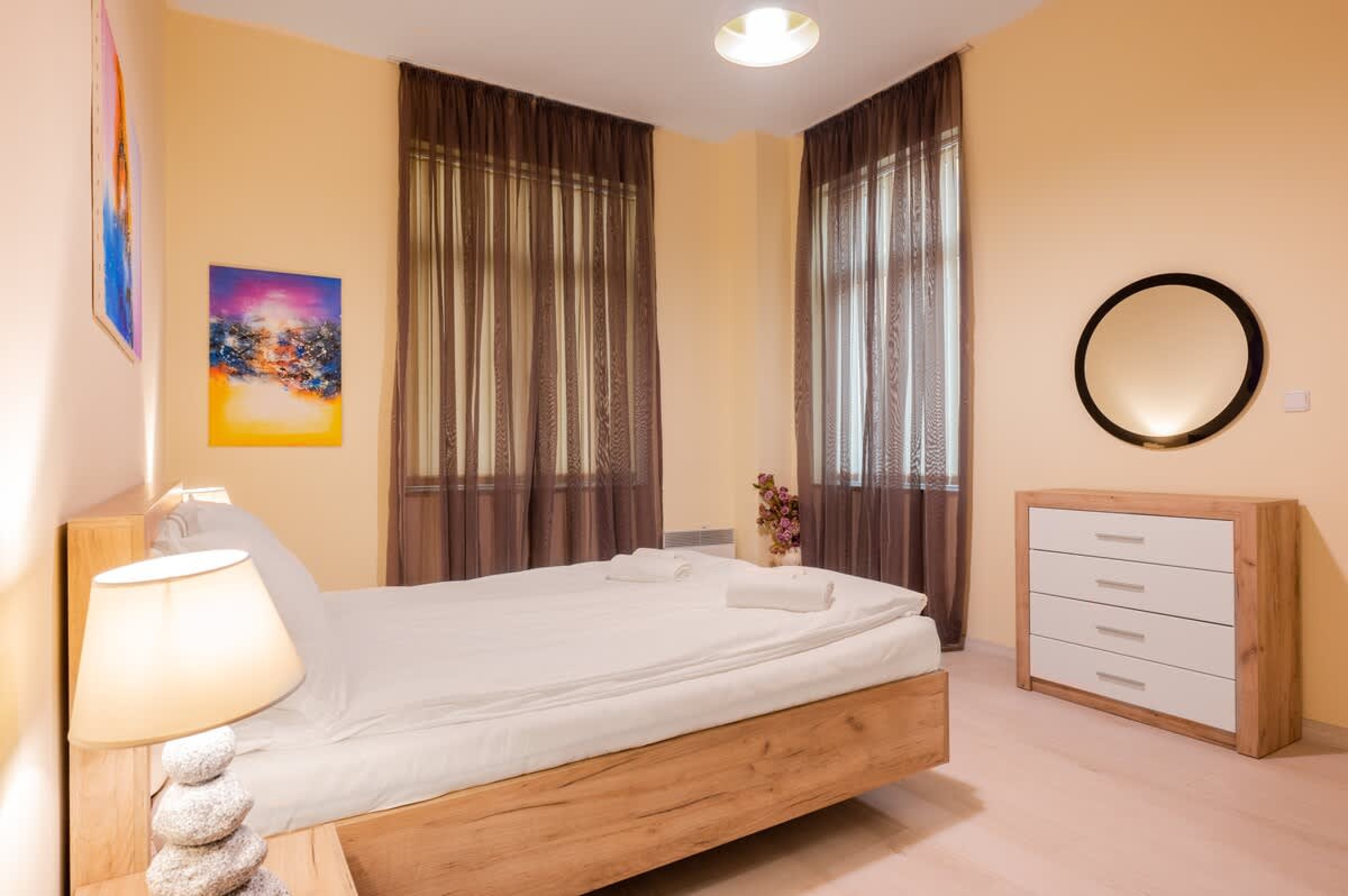 Cozy 2BD Flat + Work Space I Remote workers haven - Photo 7