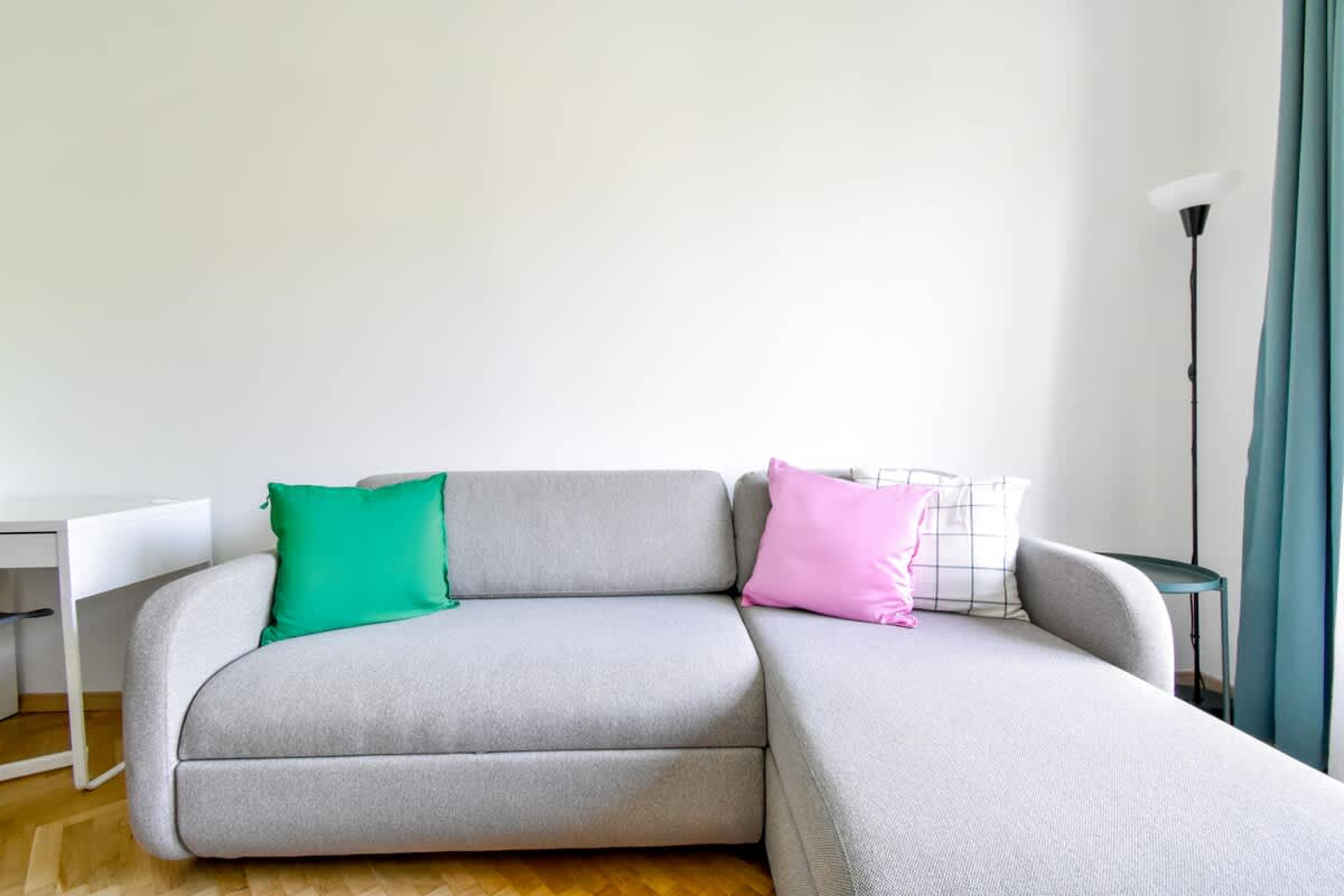 Scoutaround White Logo