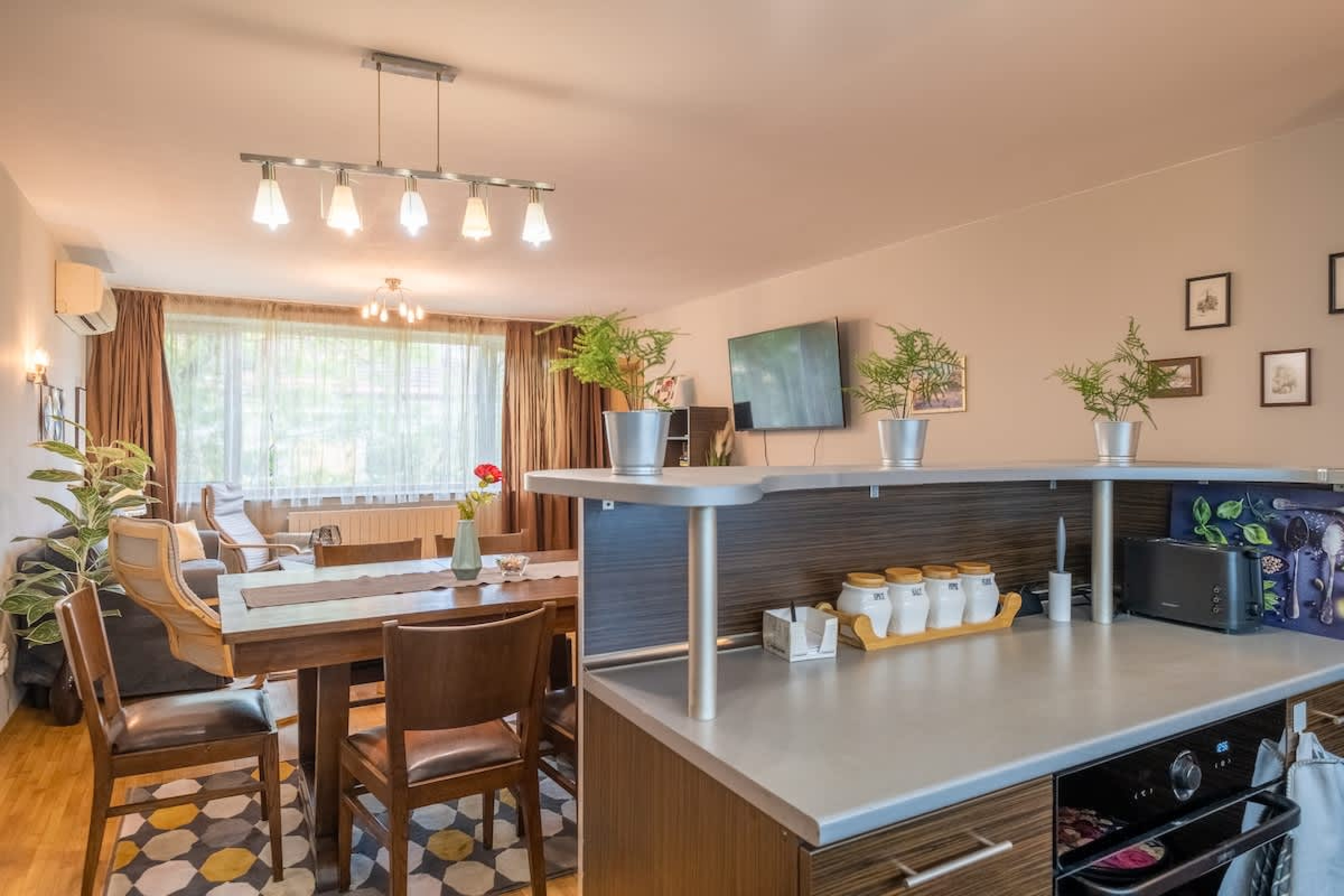 Scoutaround White Logo