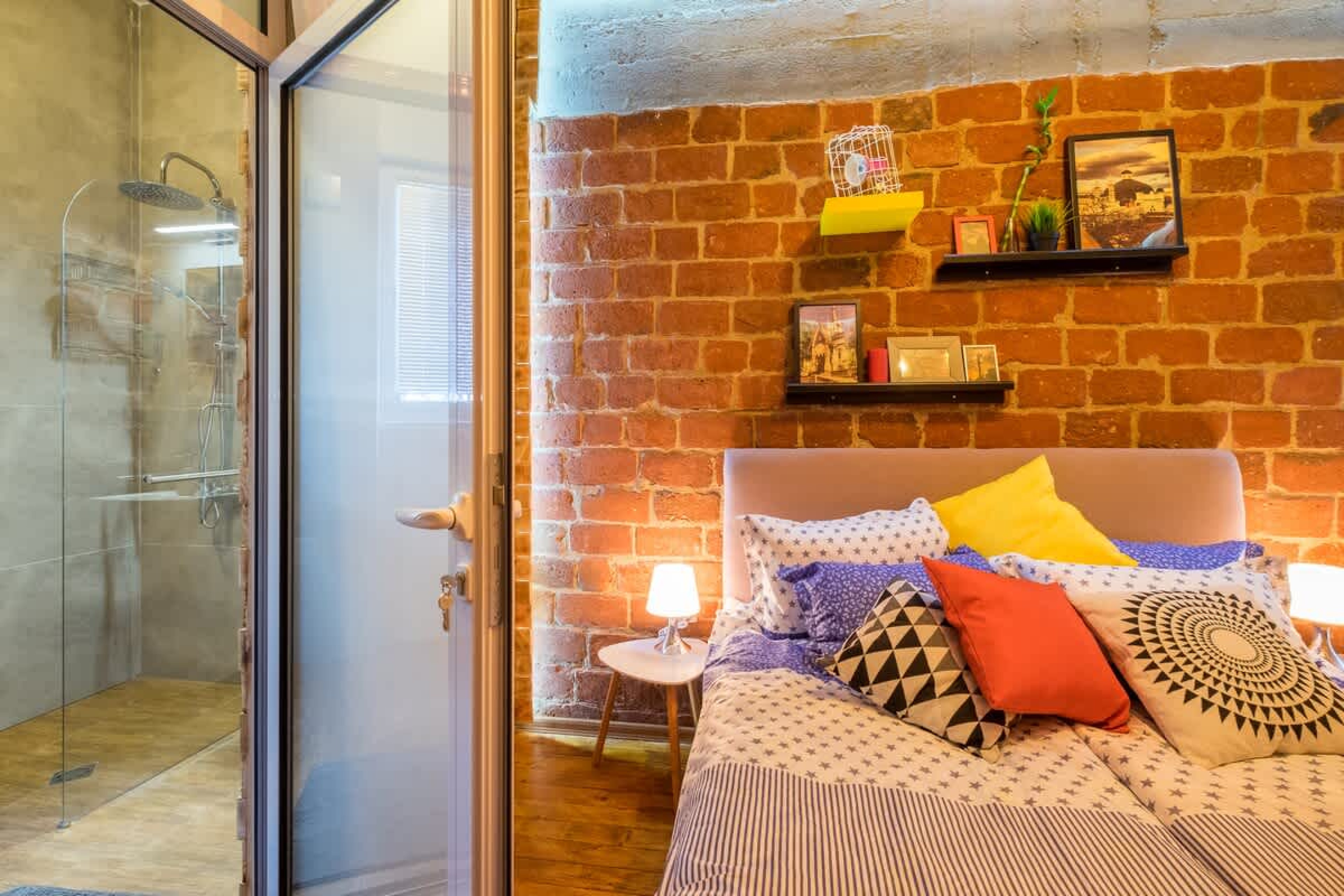 Scoutaround White Logo