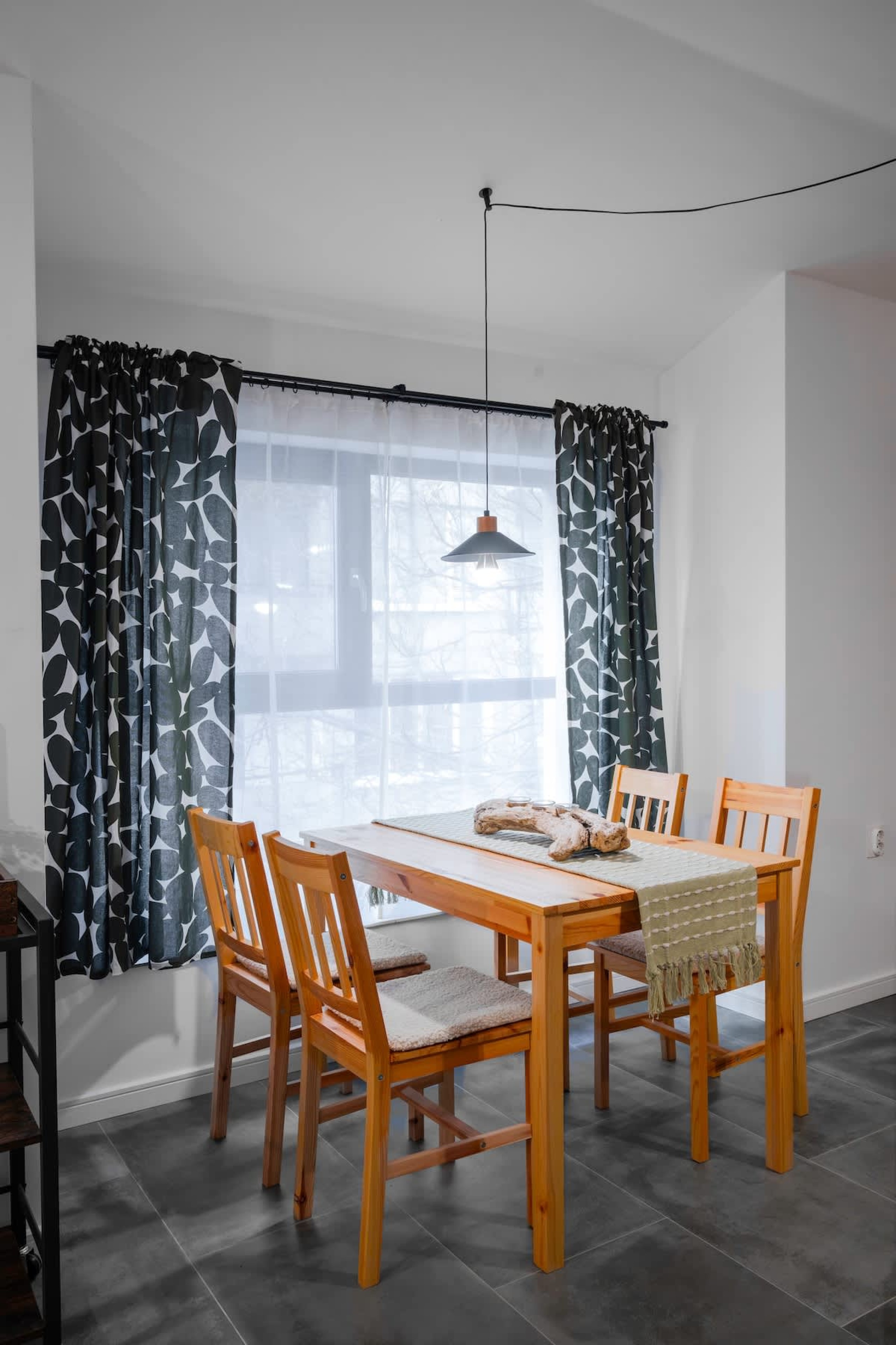 Brick Haven: Contemporary Urban Living Redefined - Photo 13