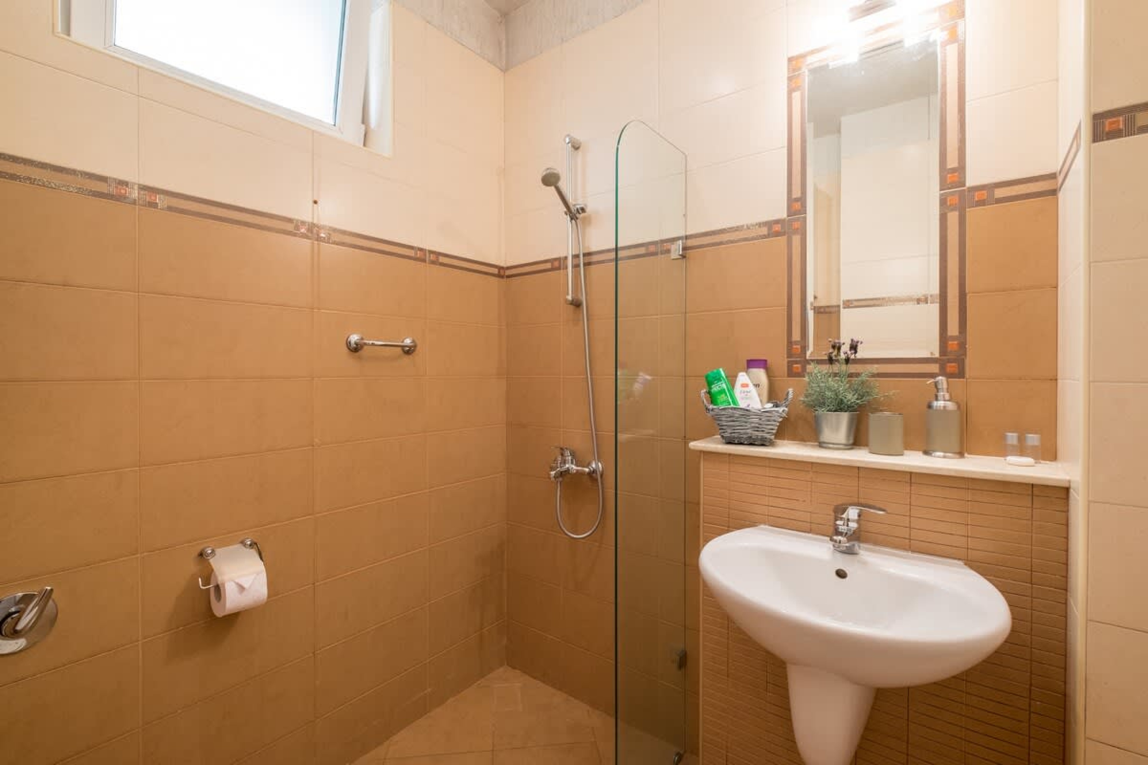 Scoutaround White Logo