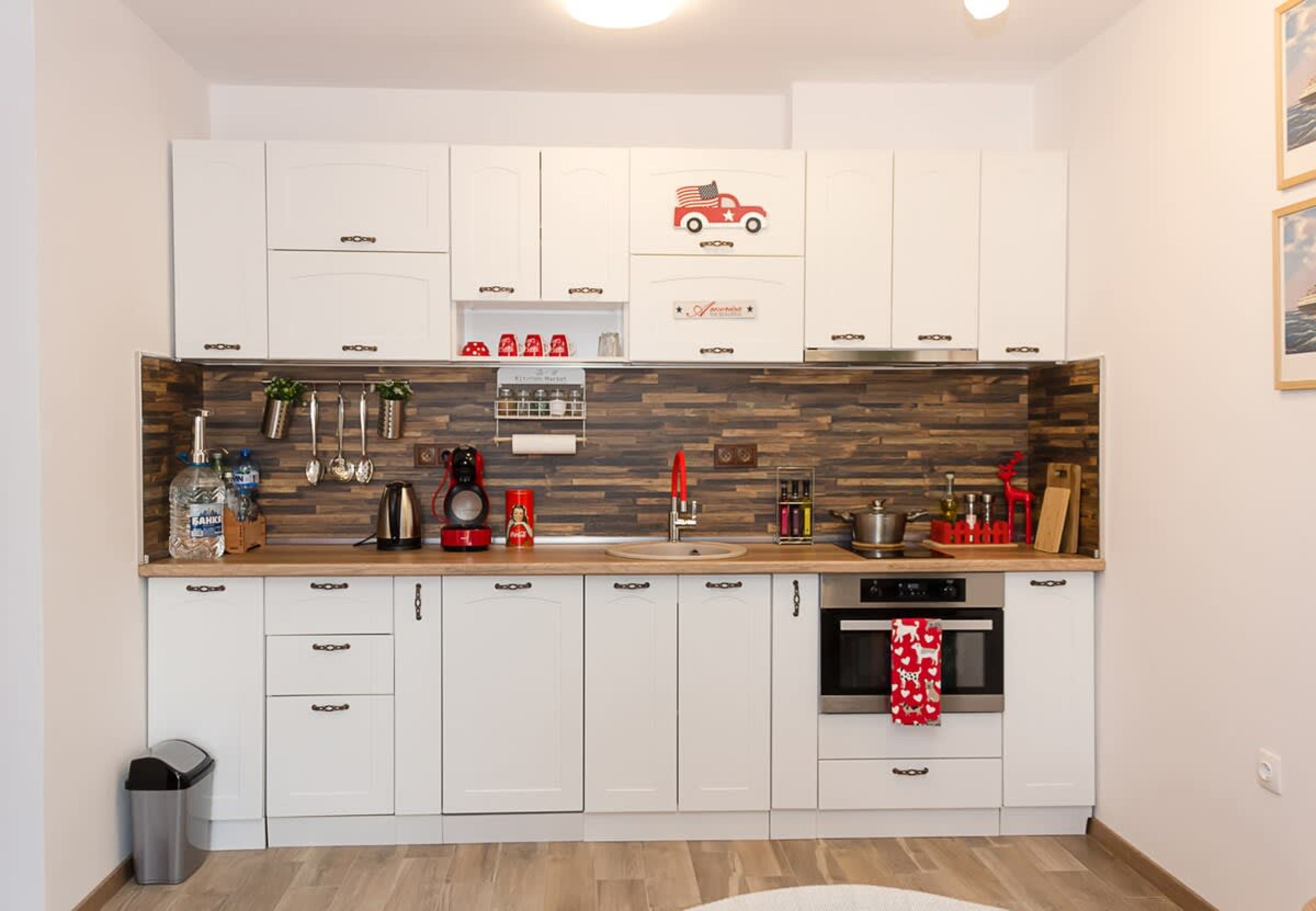 Scoutaround White Logo