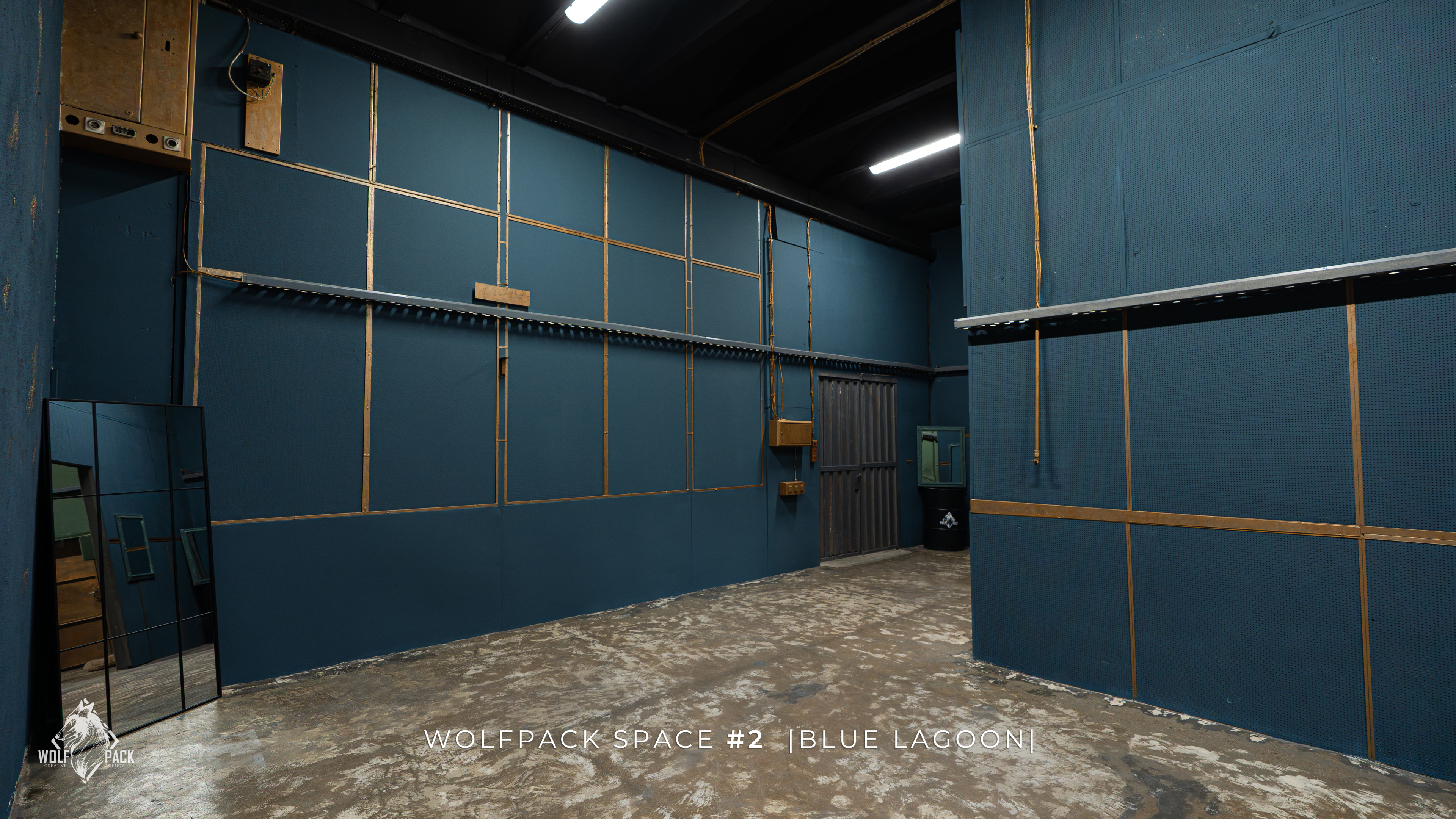 Scoutaround White Logo