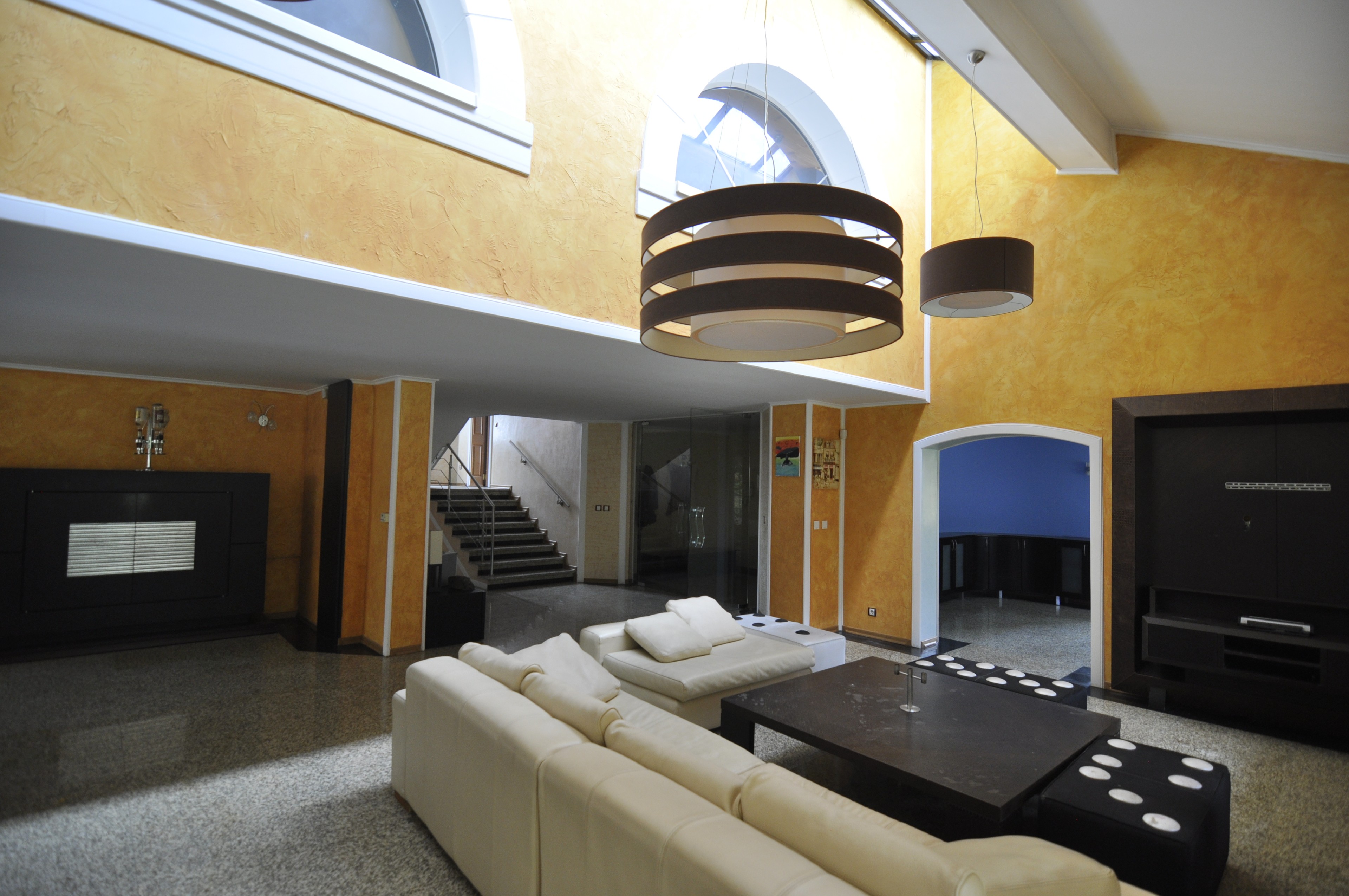 Scoutaround White Logo