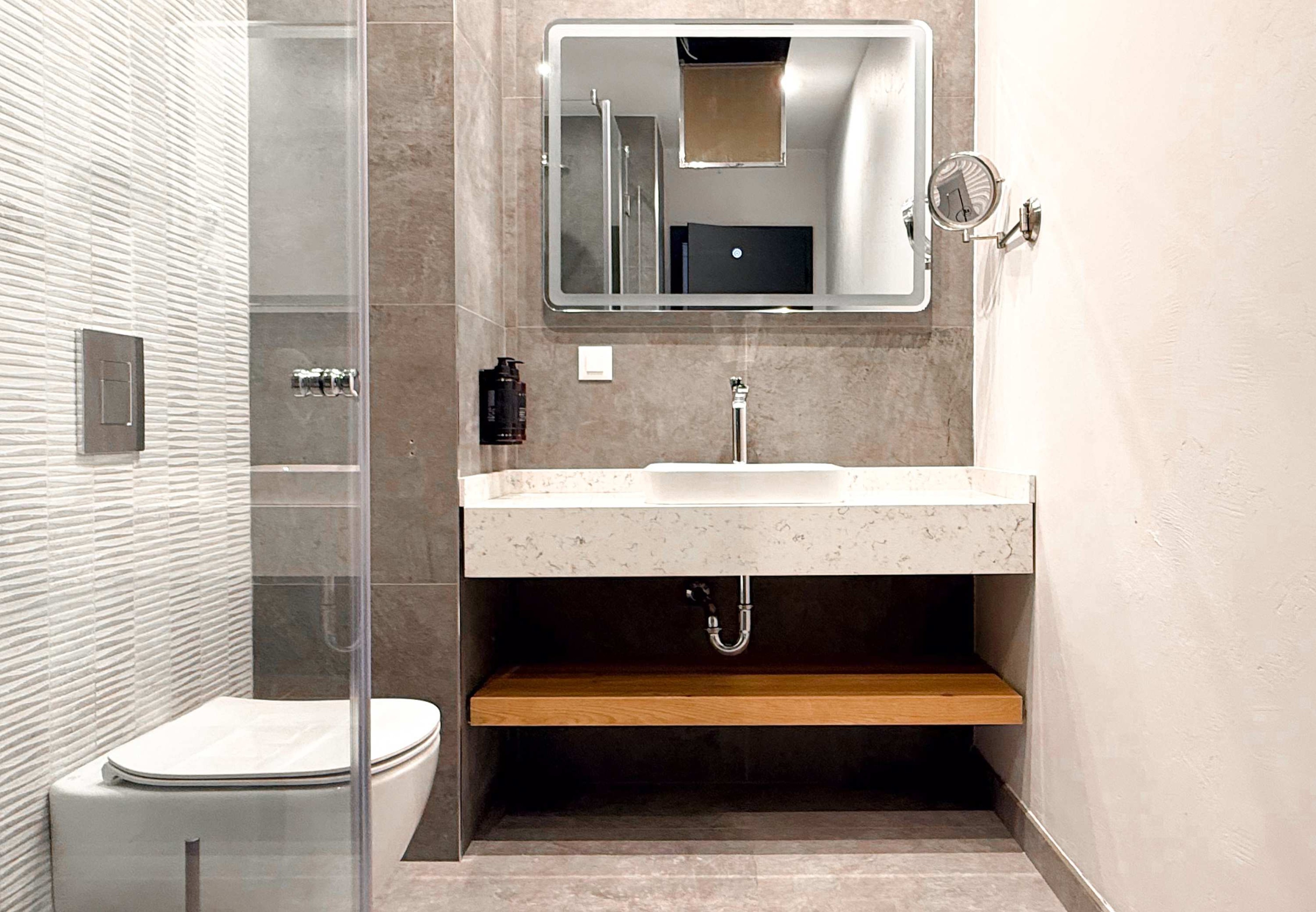 Hayashi Hotel – Elegance Apts w/ Breakfast - Photo 5