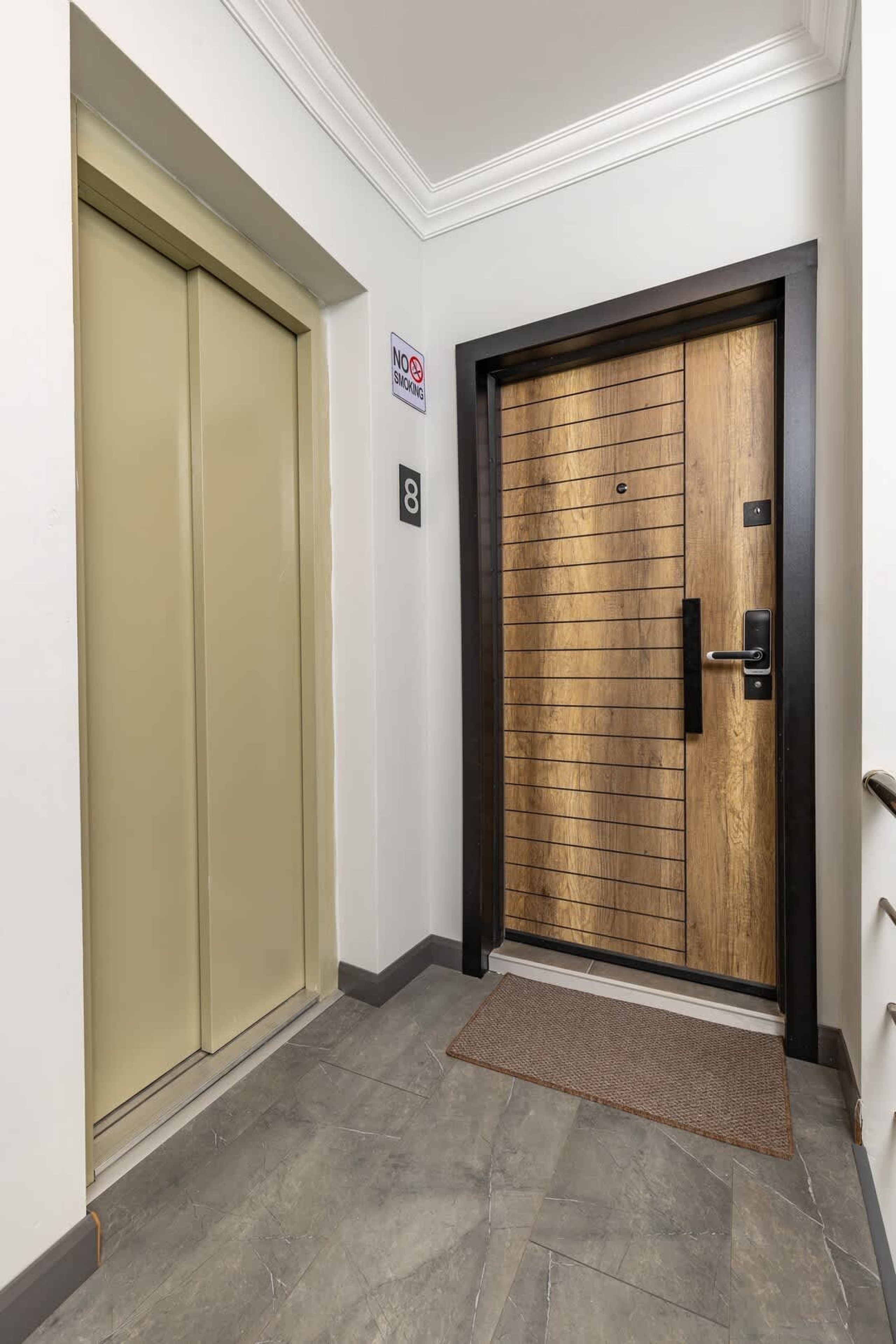 Scoutaround White Logo