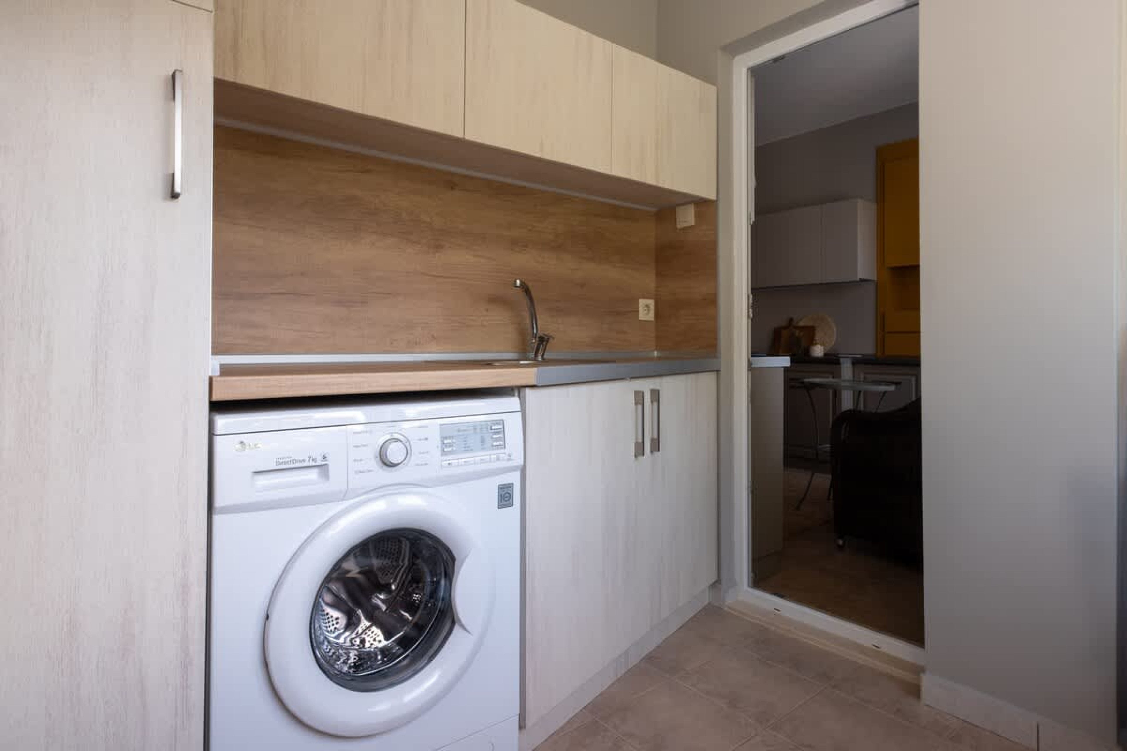 Scoutaround White Logo