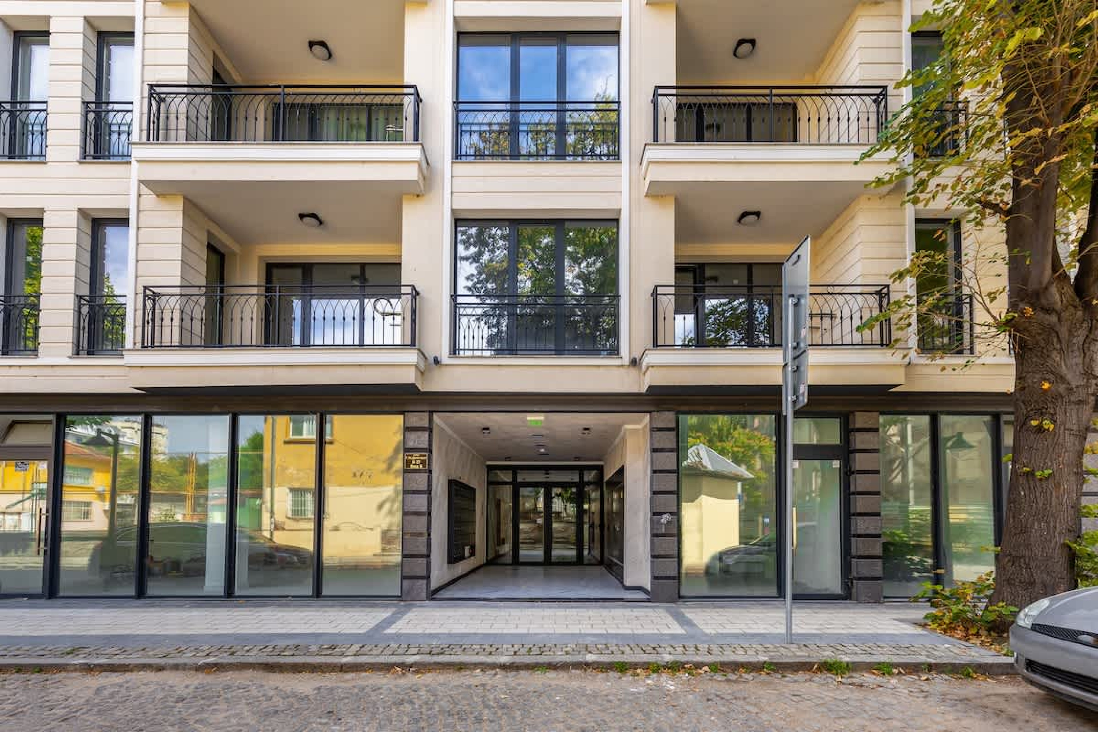 Scoutaround White Logo