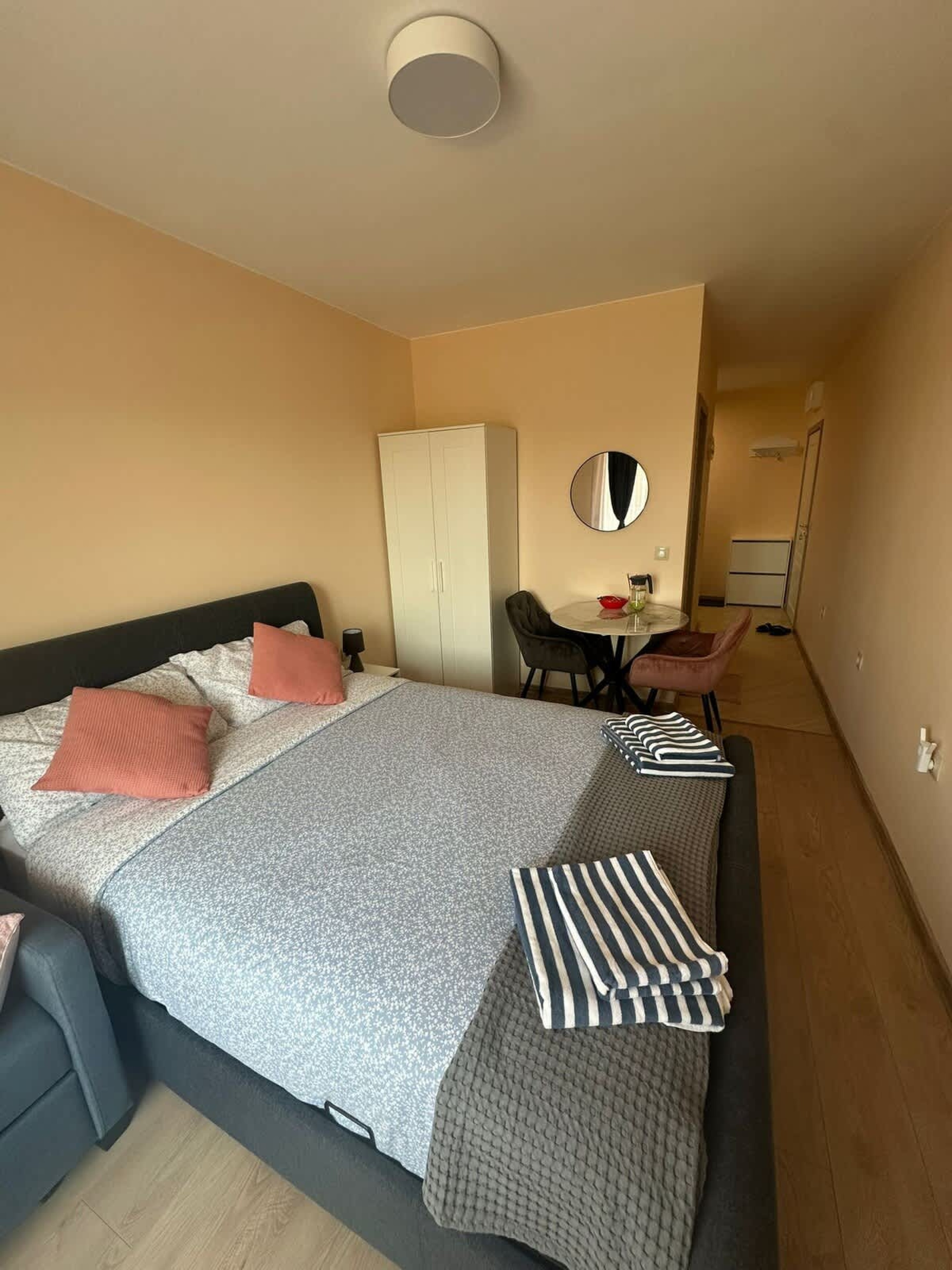 Scoutaround White Logo