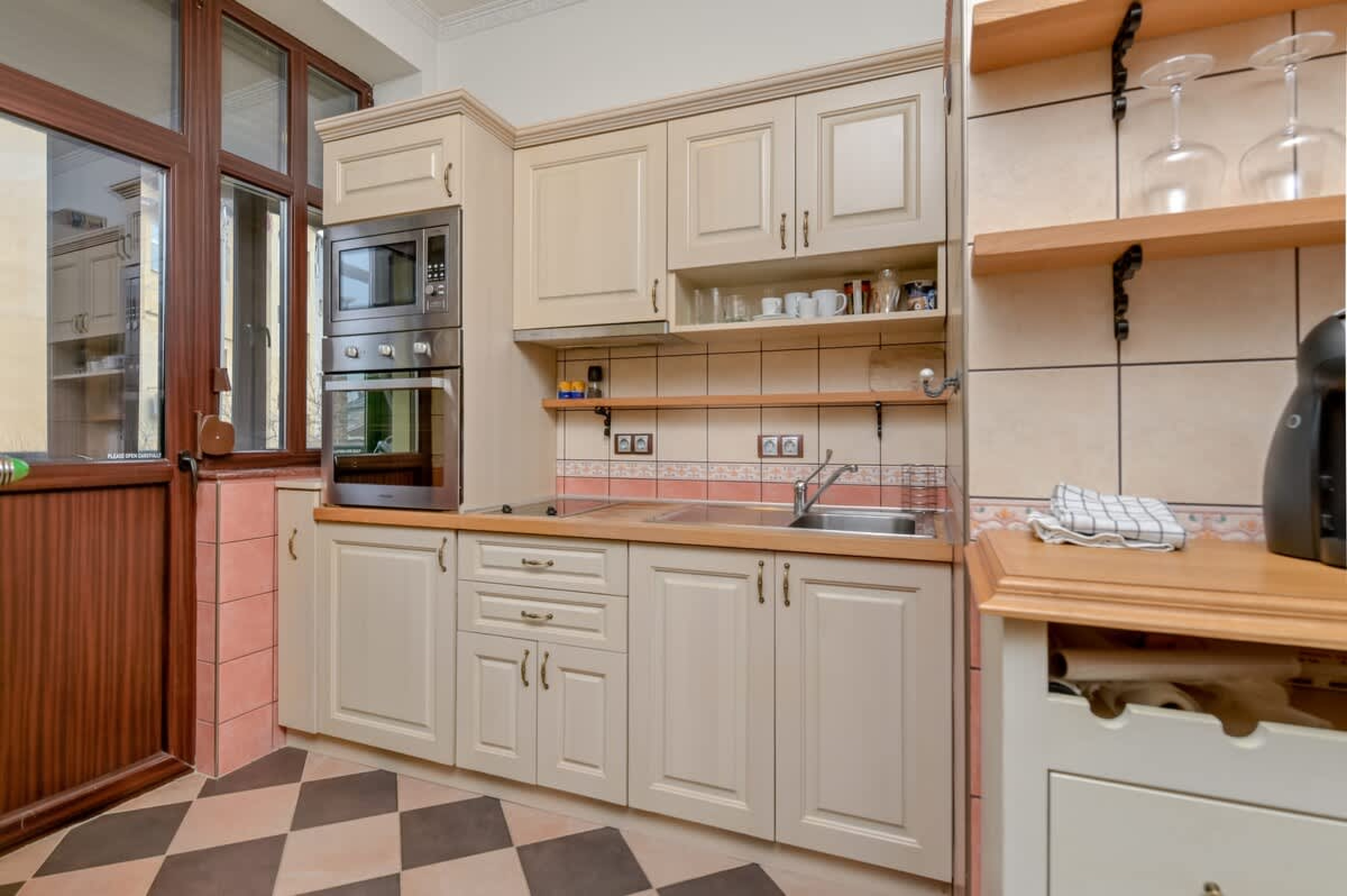 Life in Colors - Elegant 2BD Premium Stay - Photo 6