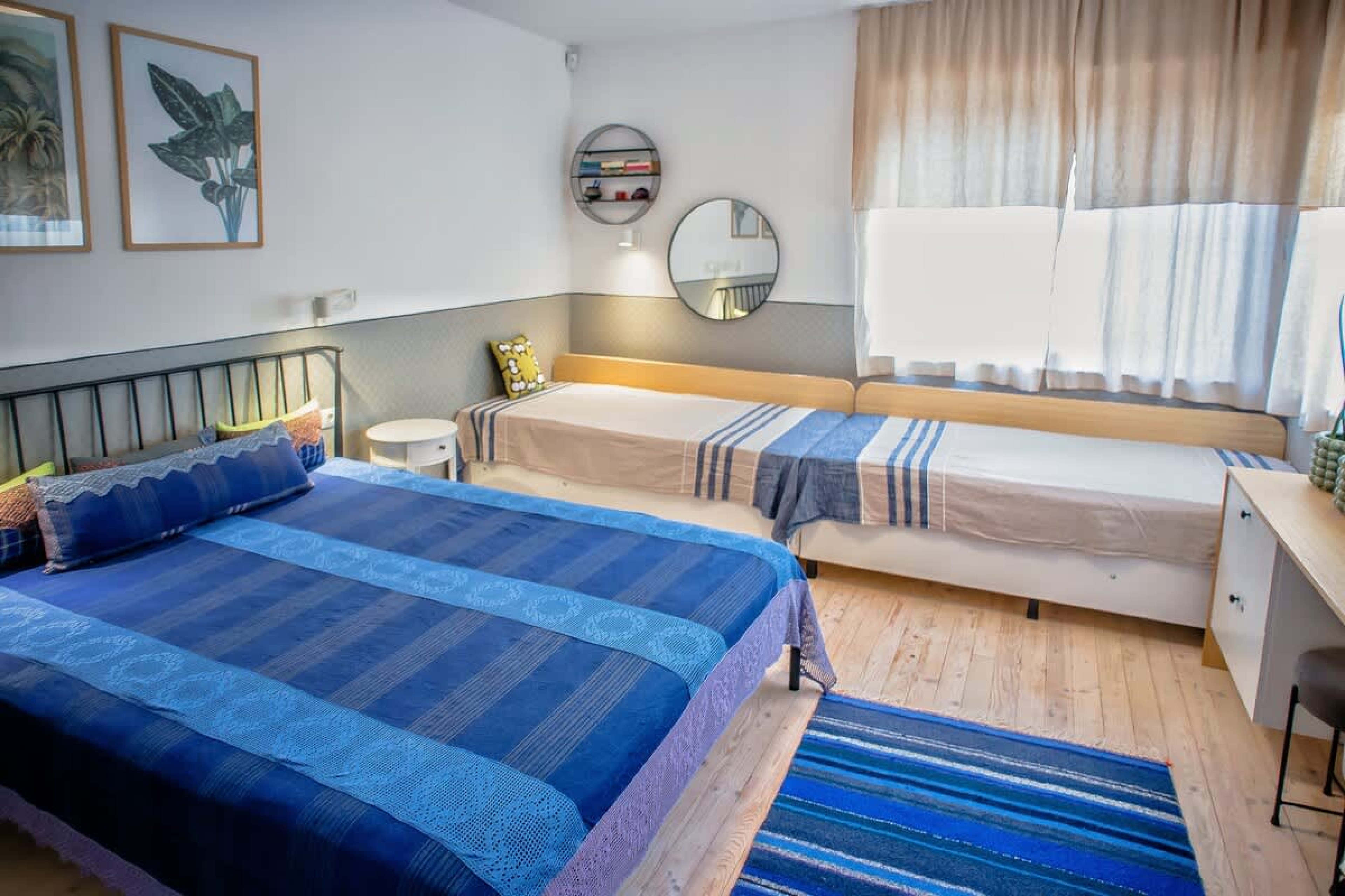 Scoutaround White Logo