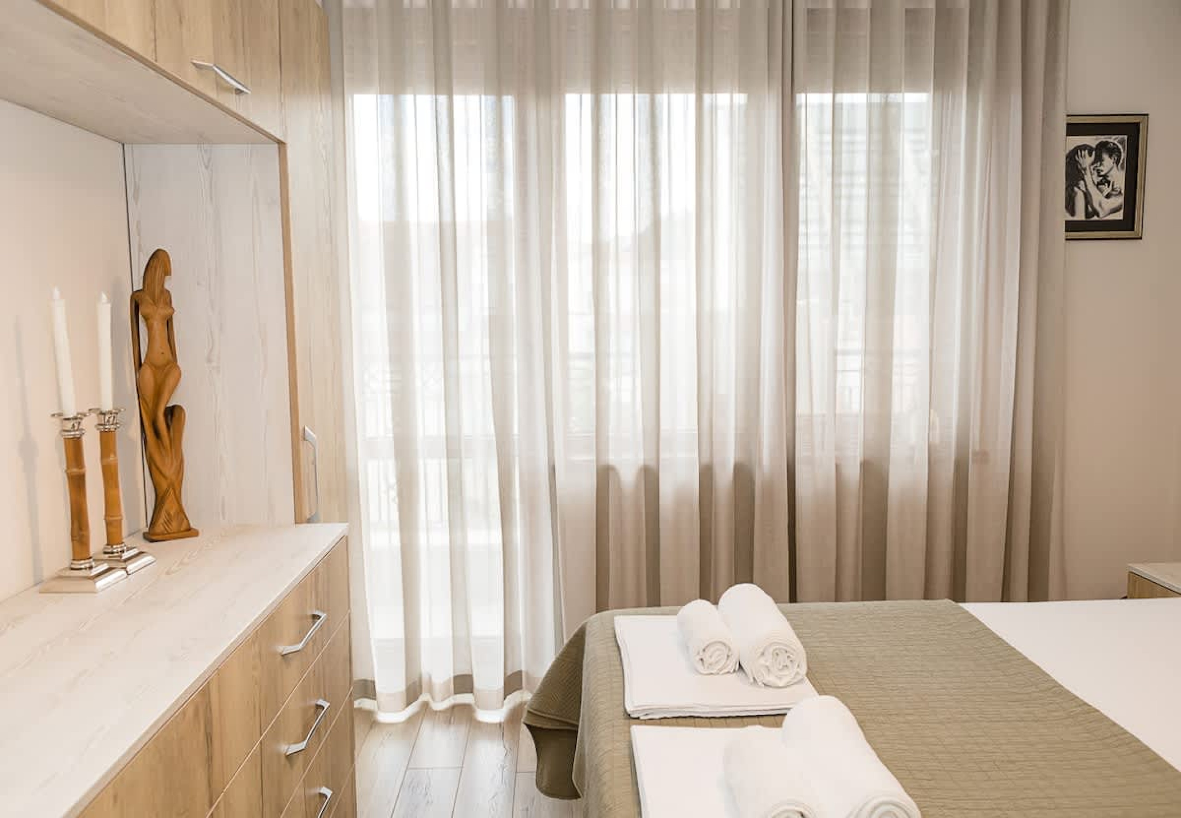 Scoutaround White Logo