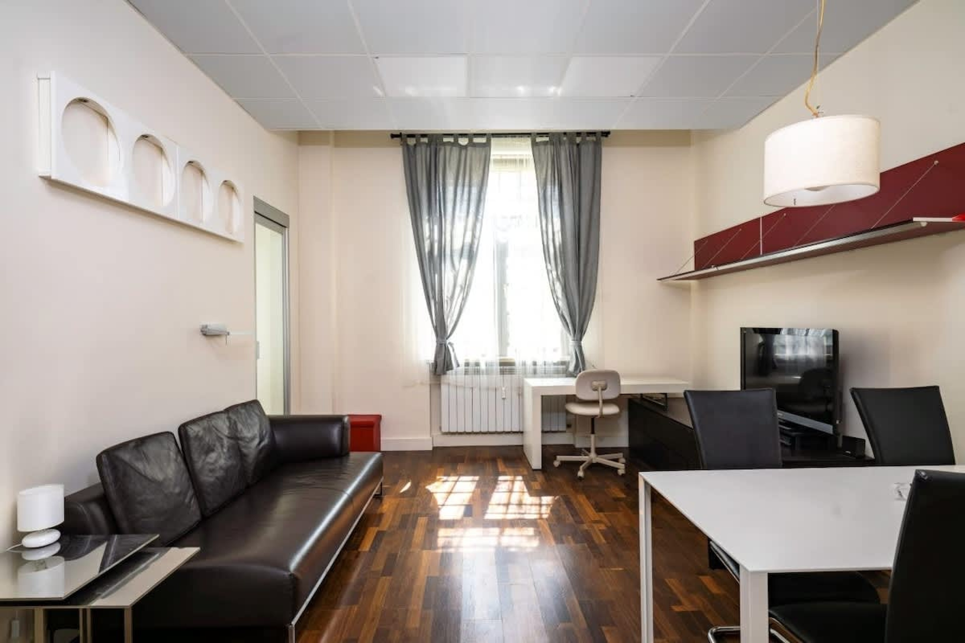 1BD Apartment - Perfect Central Location - Cover Photo