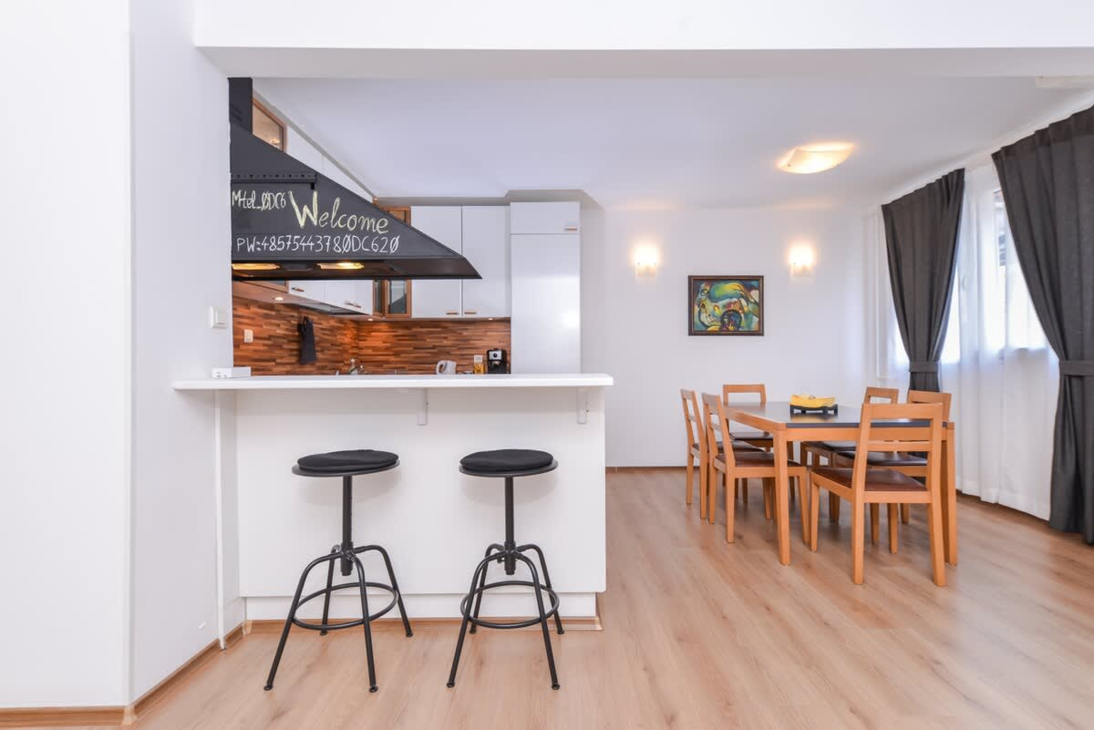 Eleganto - Central 2BD Stylish Apartment - Photo 2