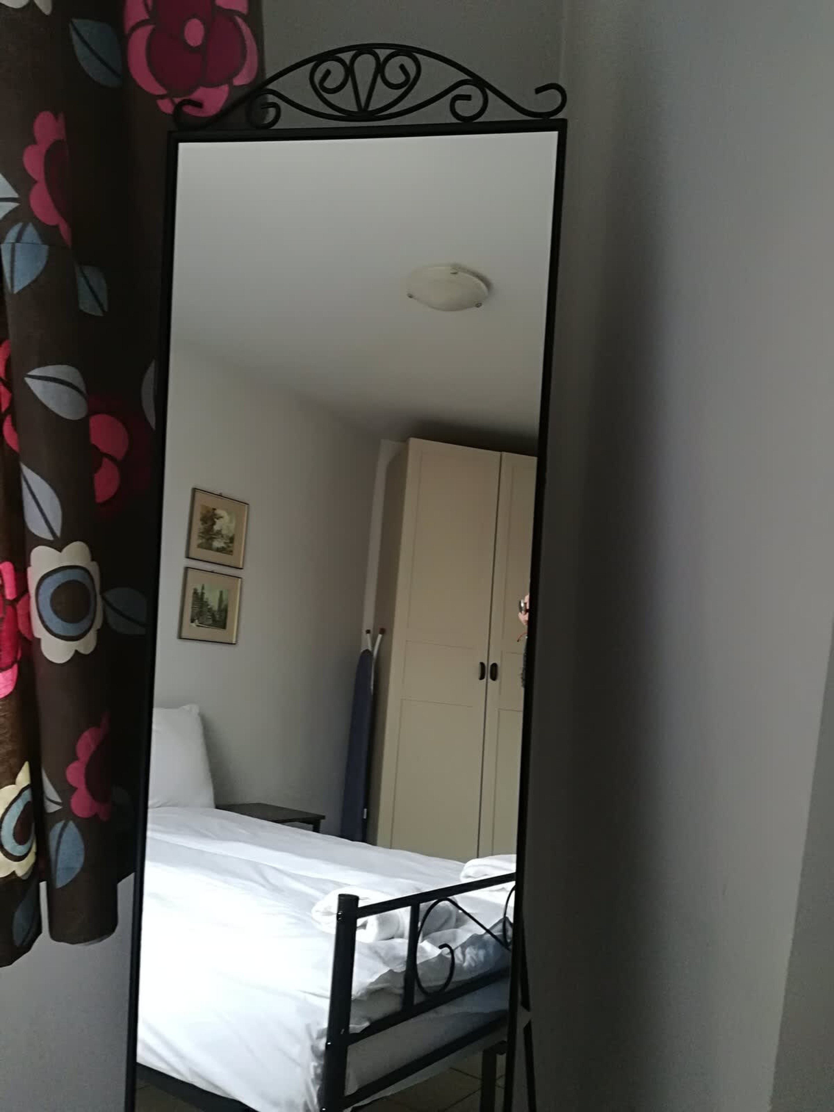 Scoutaround White Logo