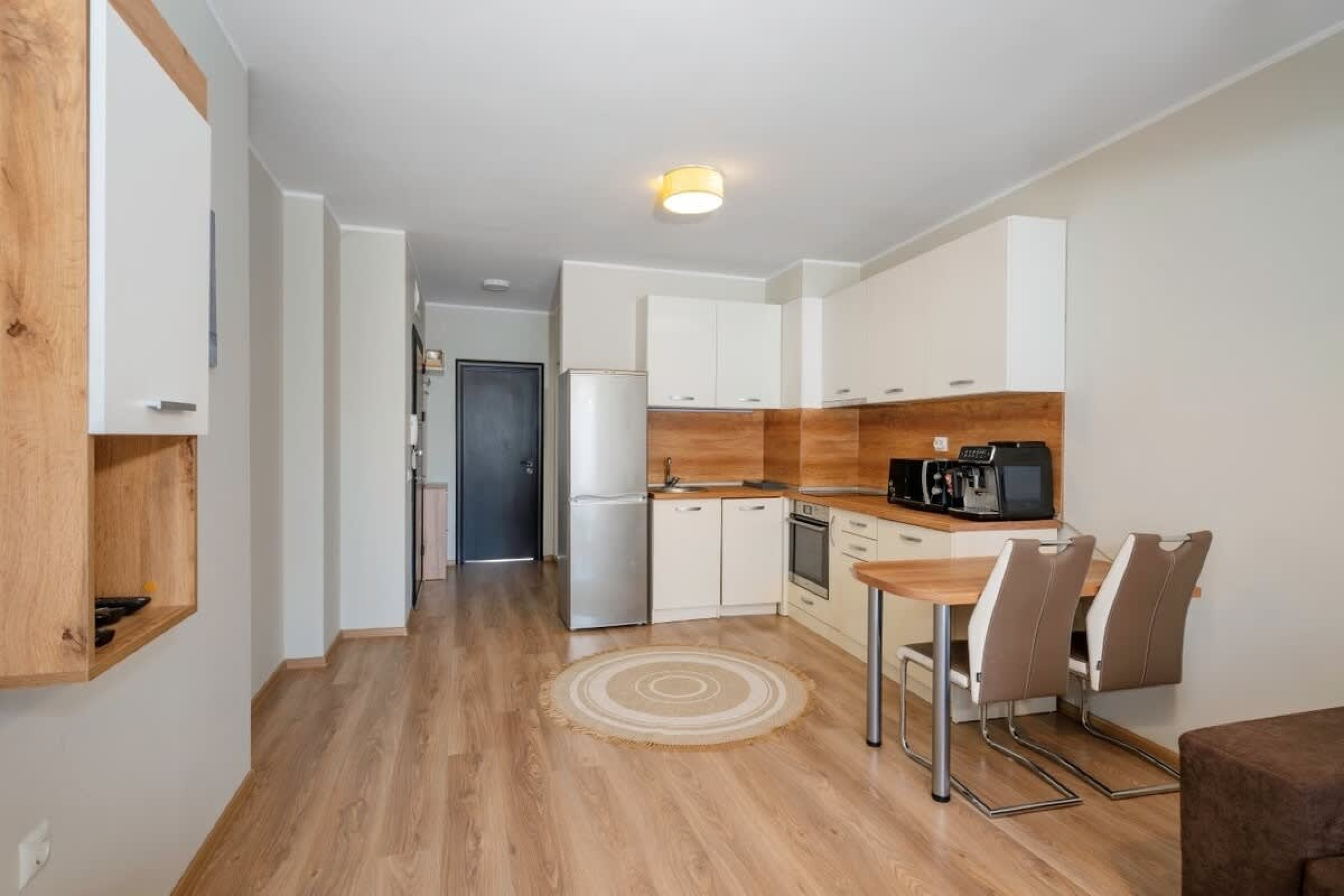 Scoutaround White Logo