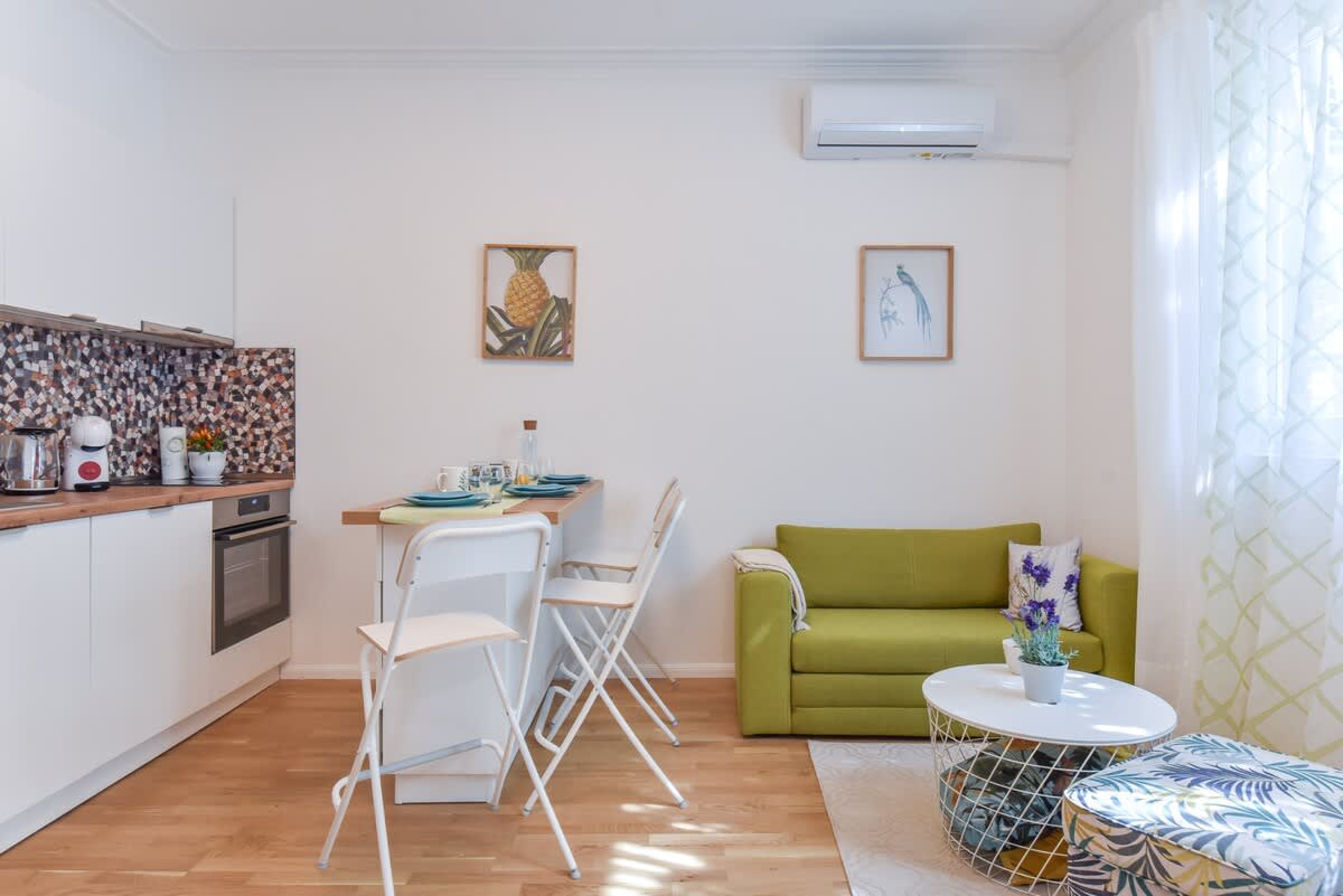 Scoutaround White Logo