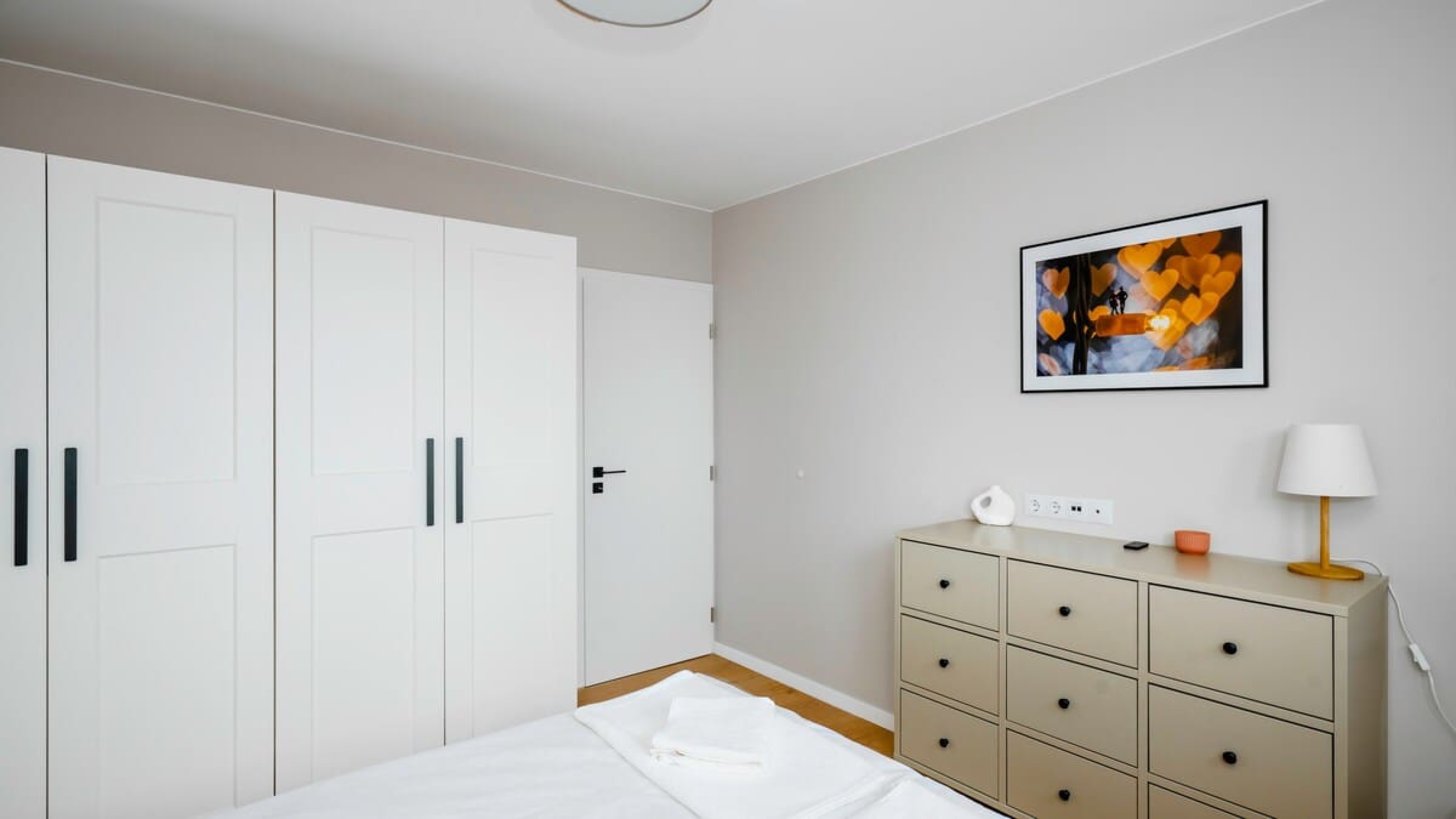 Scoutaround White Logo