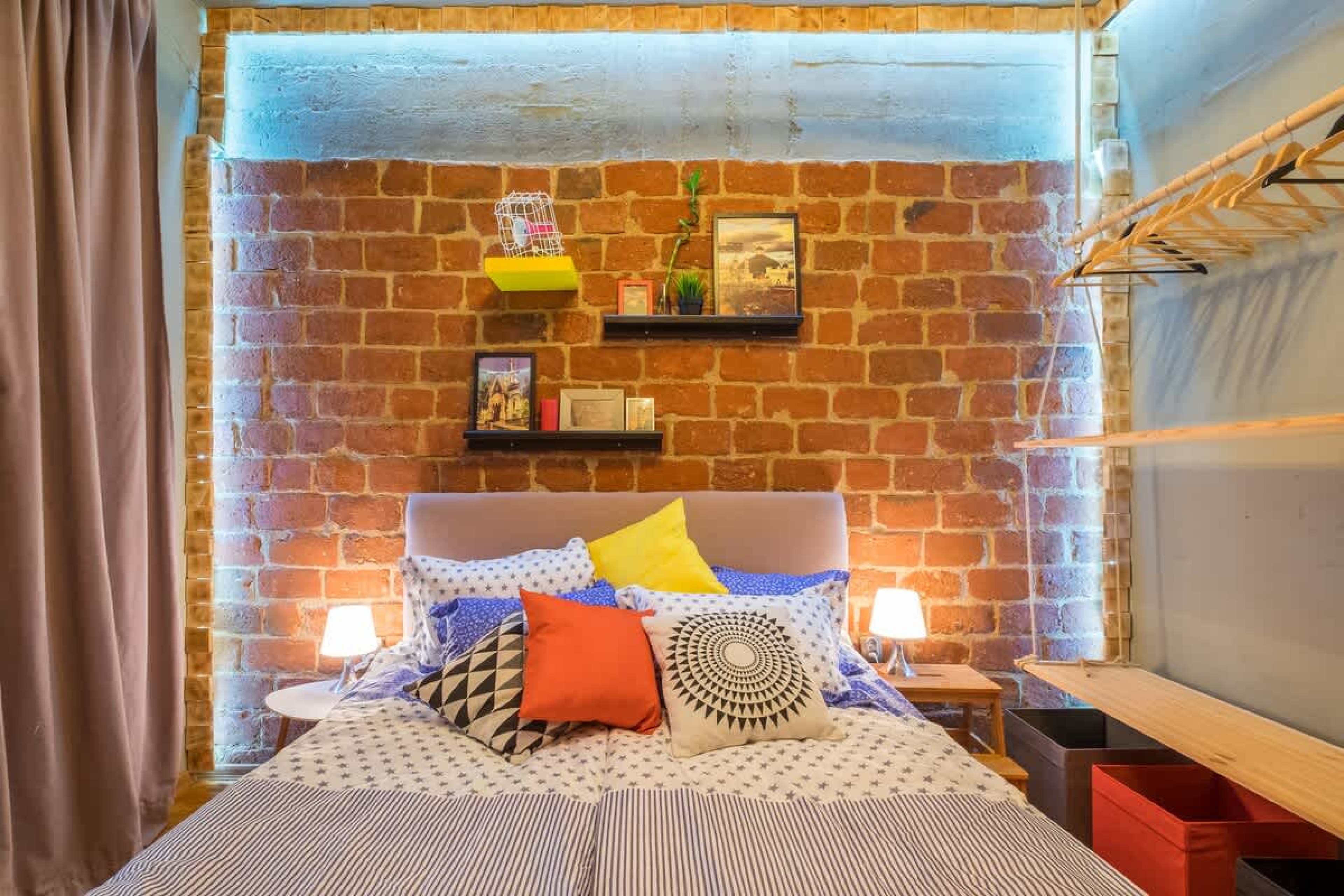 Scoutaround White Logo