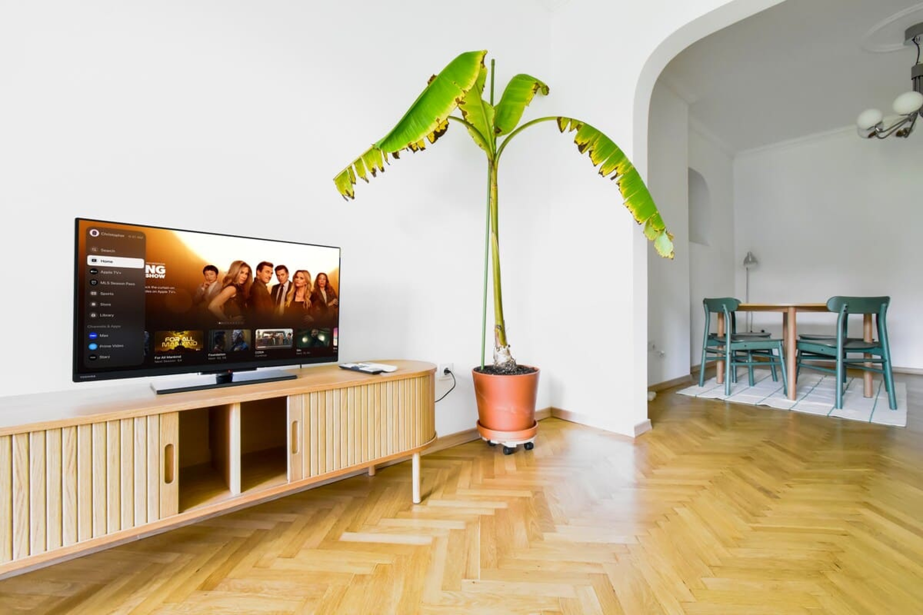 Scoutaround White Logo