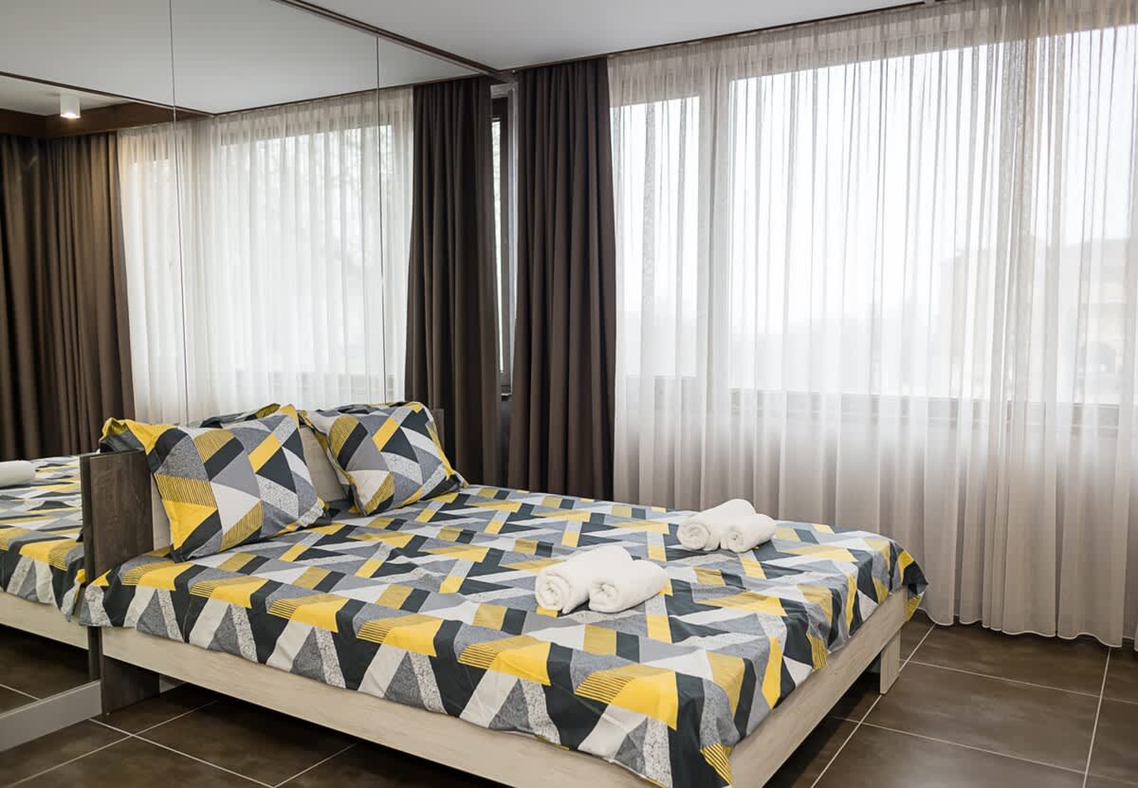 Scoutaround White Logo