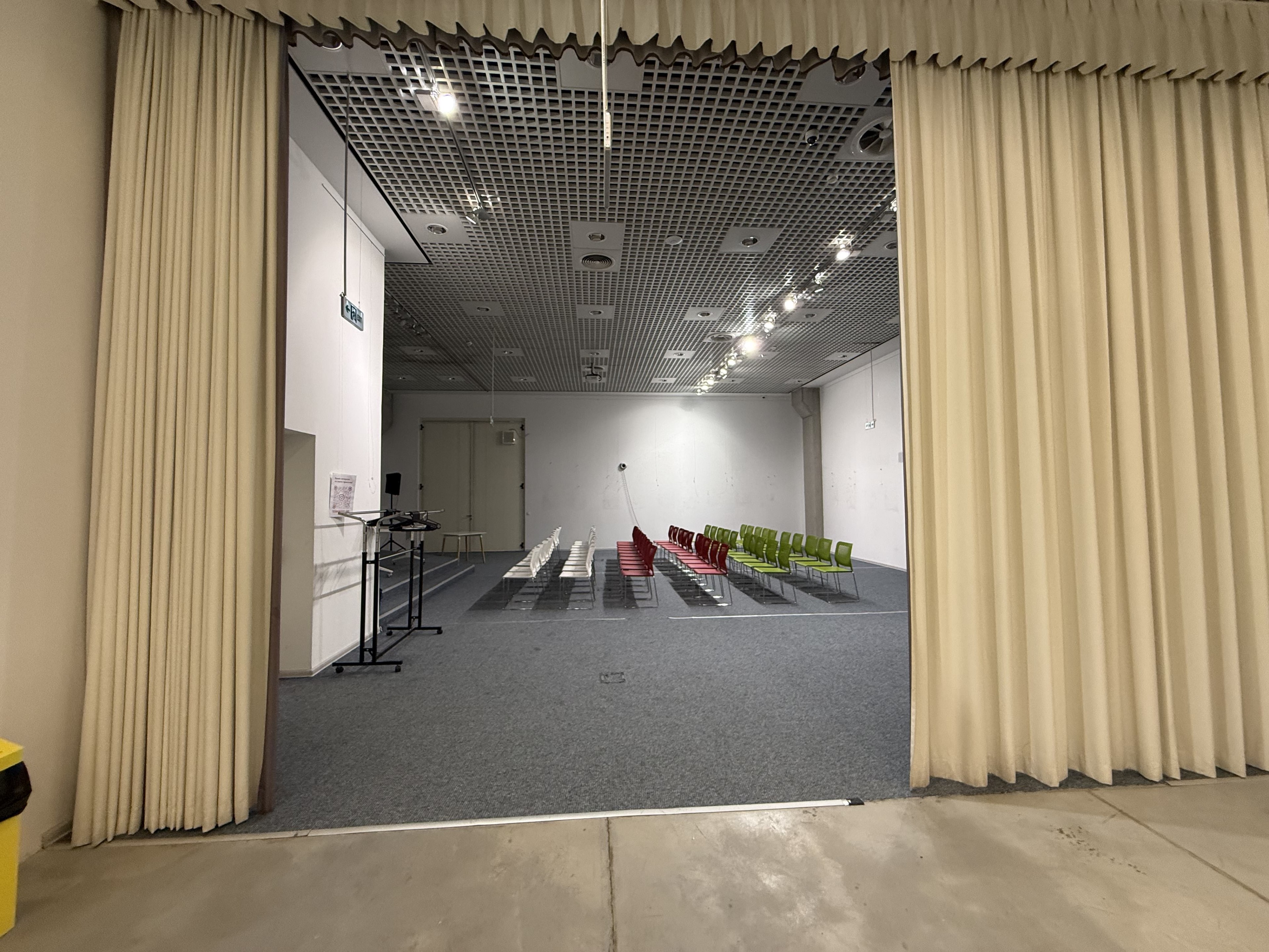 Scoutaround White Logo