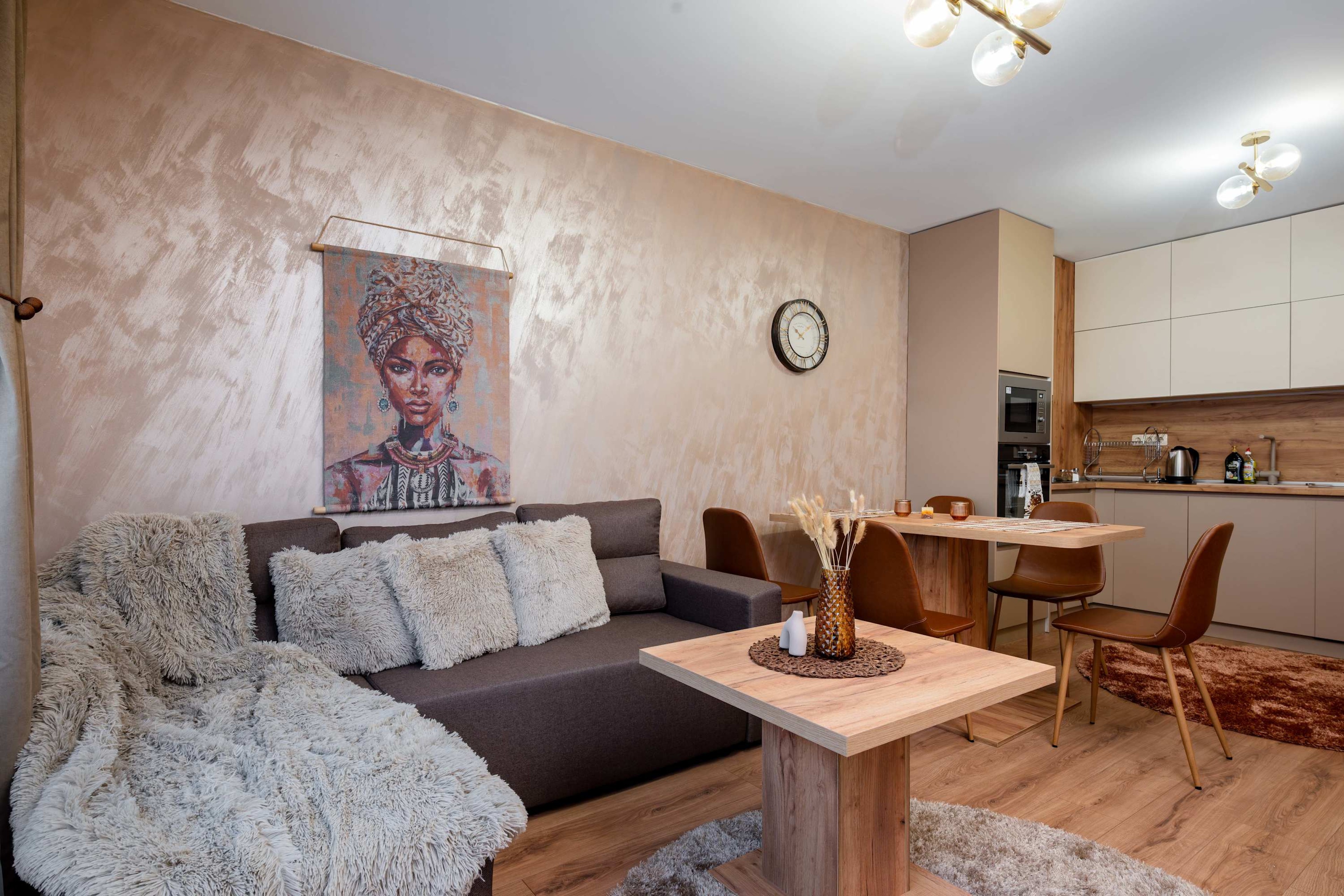 Scoutaround White Logo