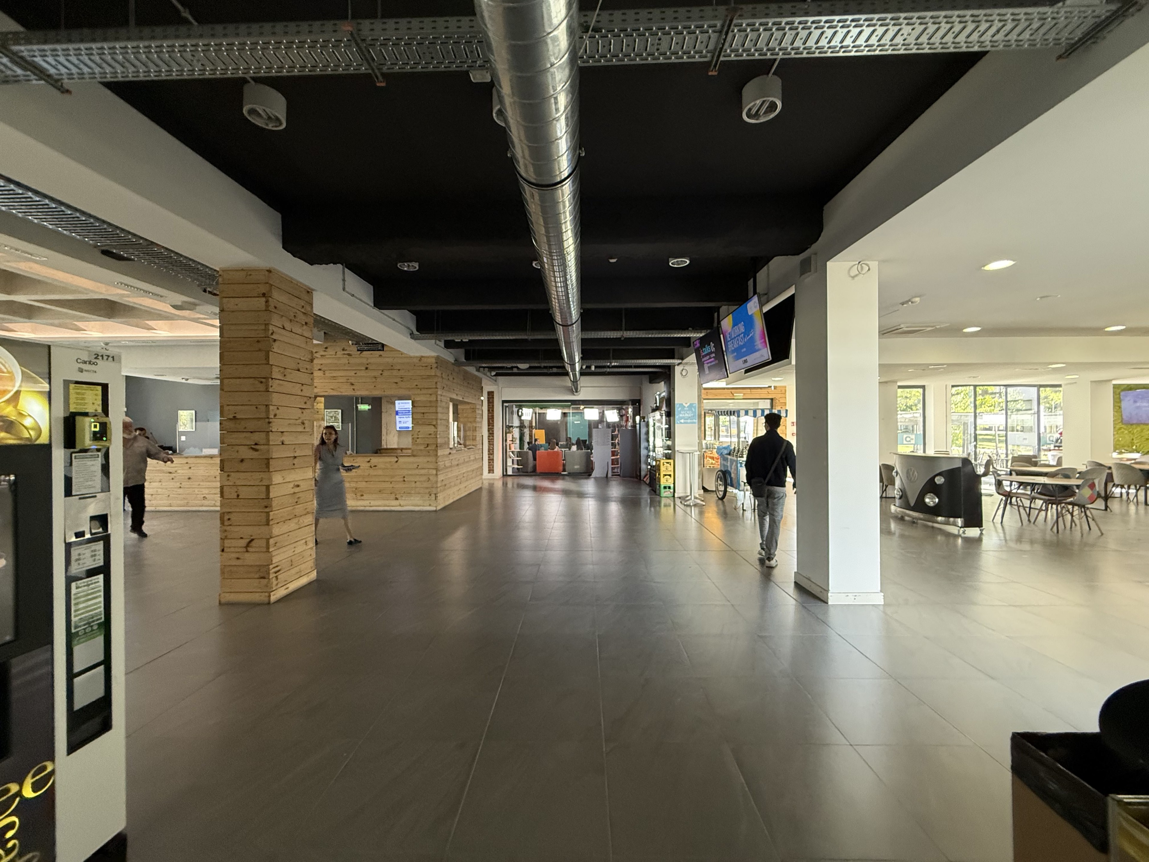 Scoutaround White Logo