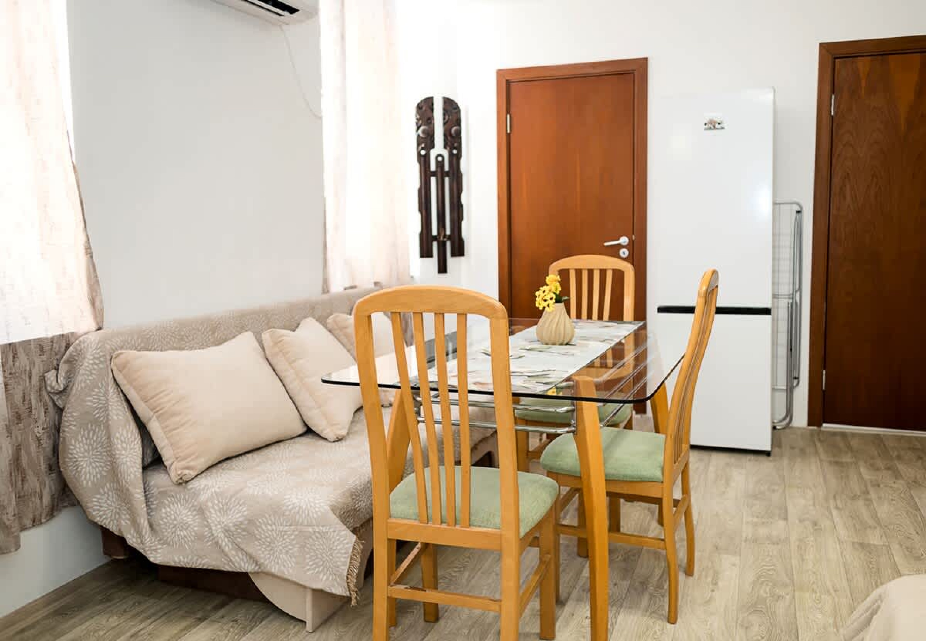 Scoutaround White Logo