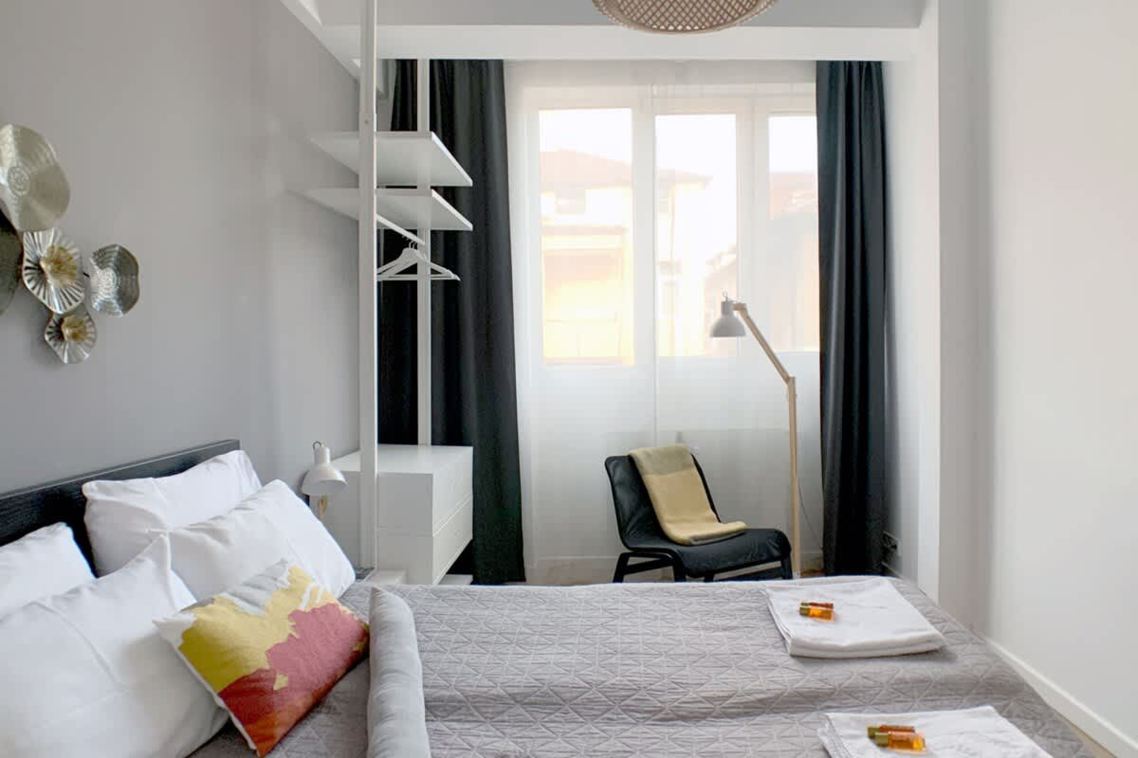 Scoutaround White Logo