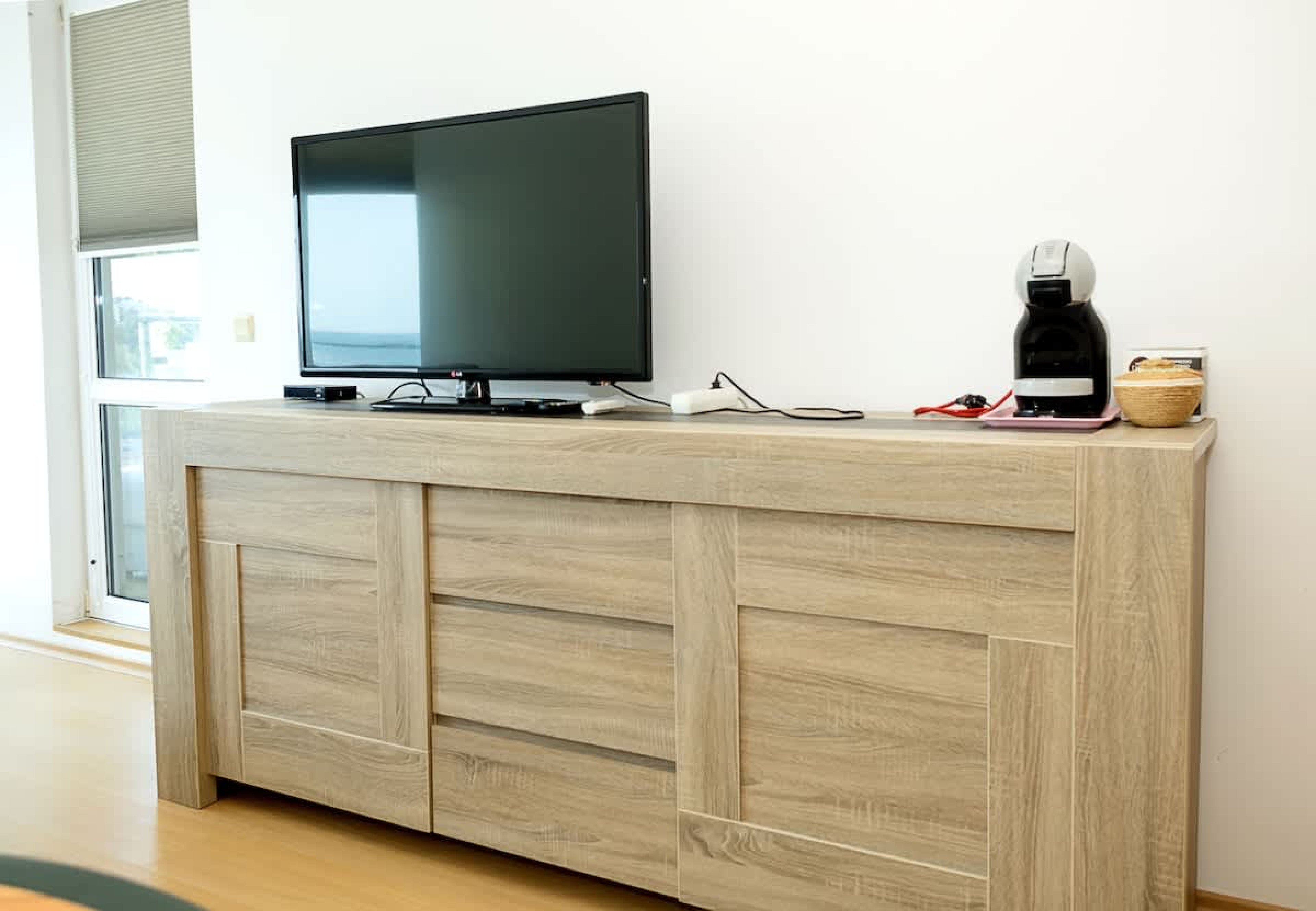 Scoutaround White Logo