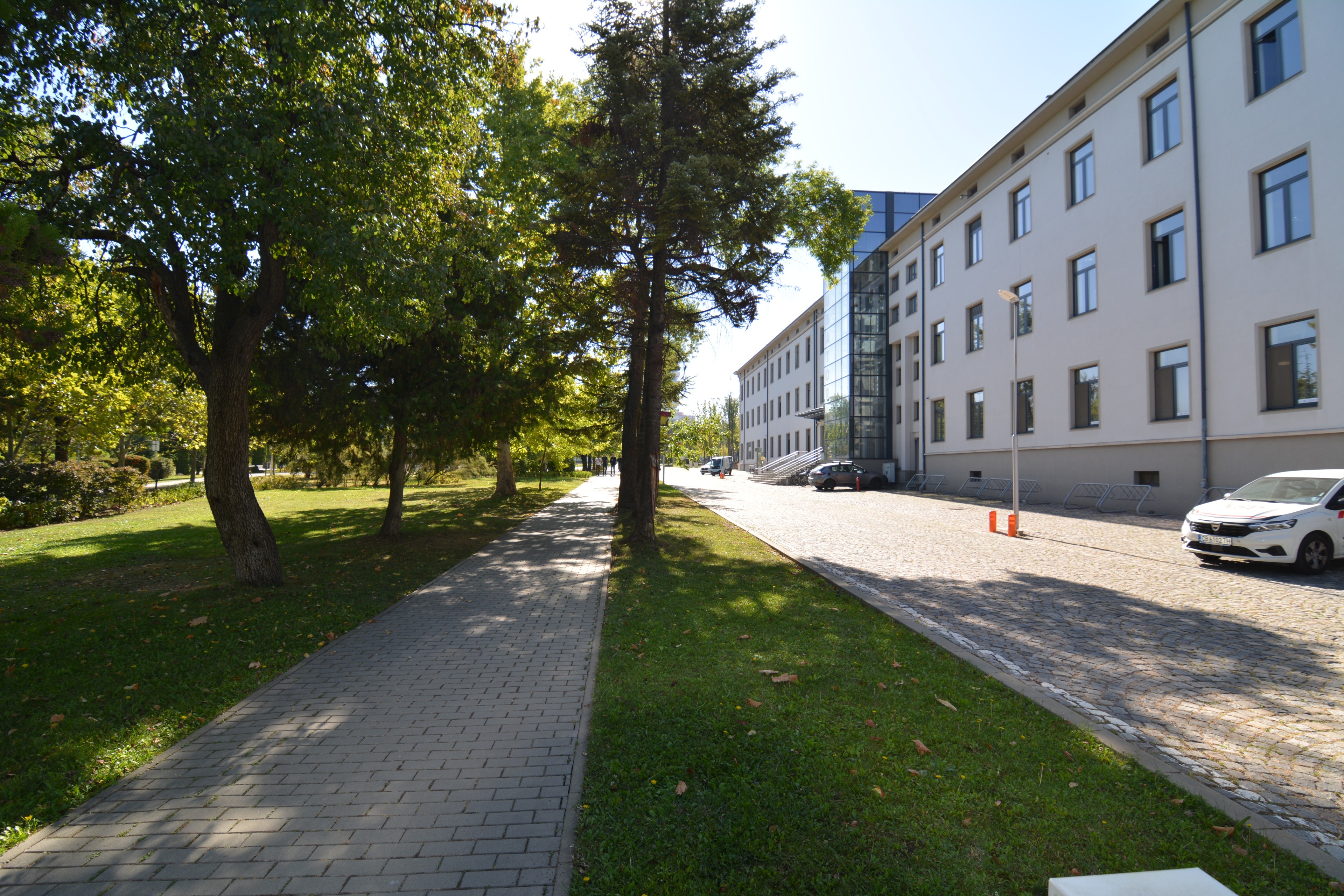 Scoutaround White Logo