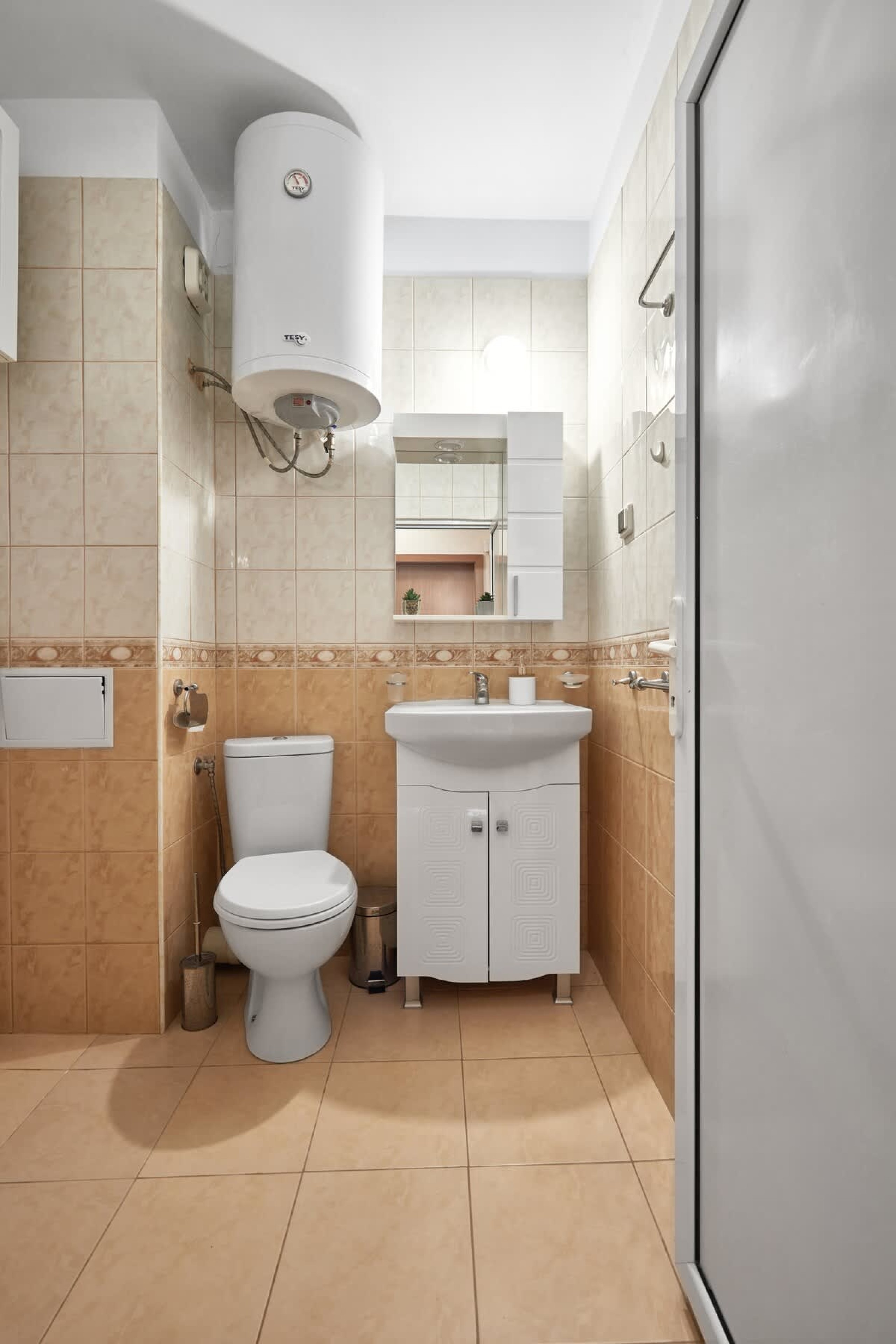 Scoutaround White Logo