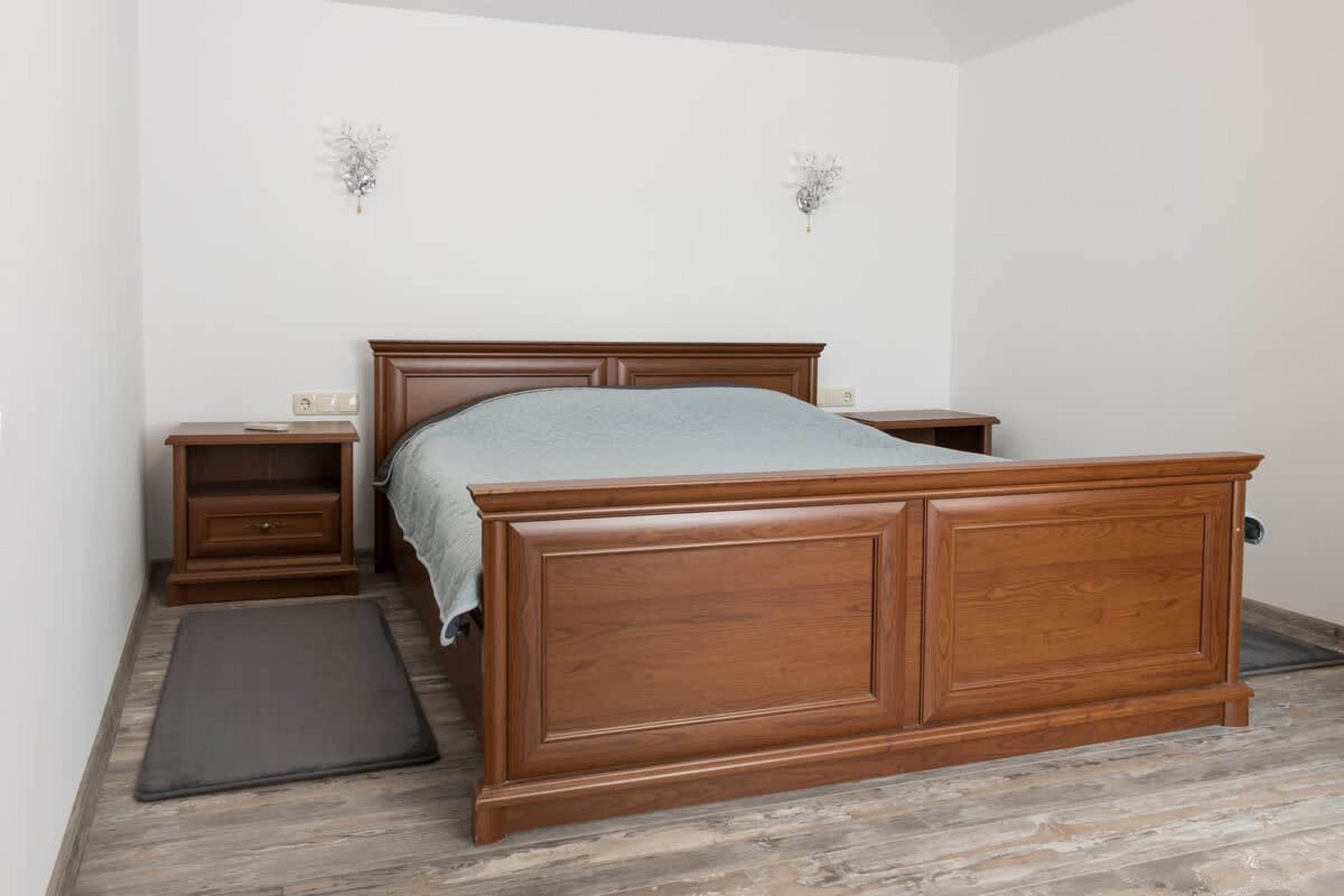 Scoutaround White Logo