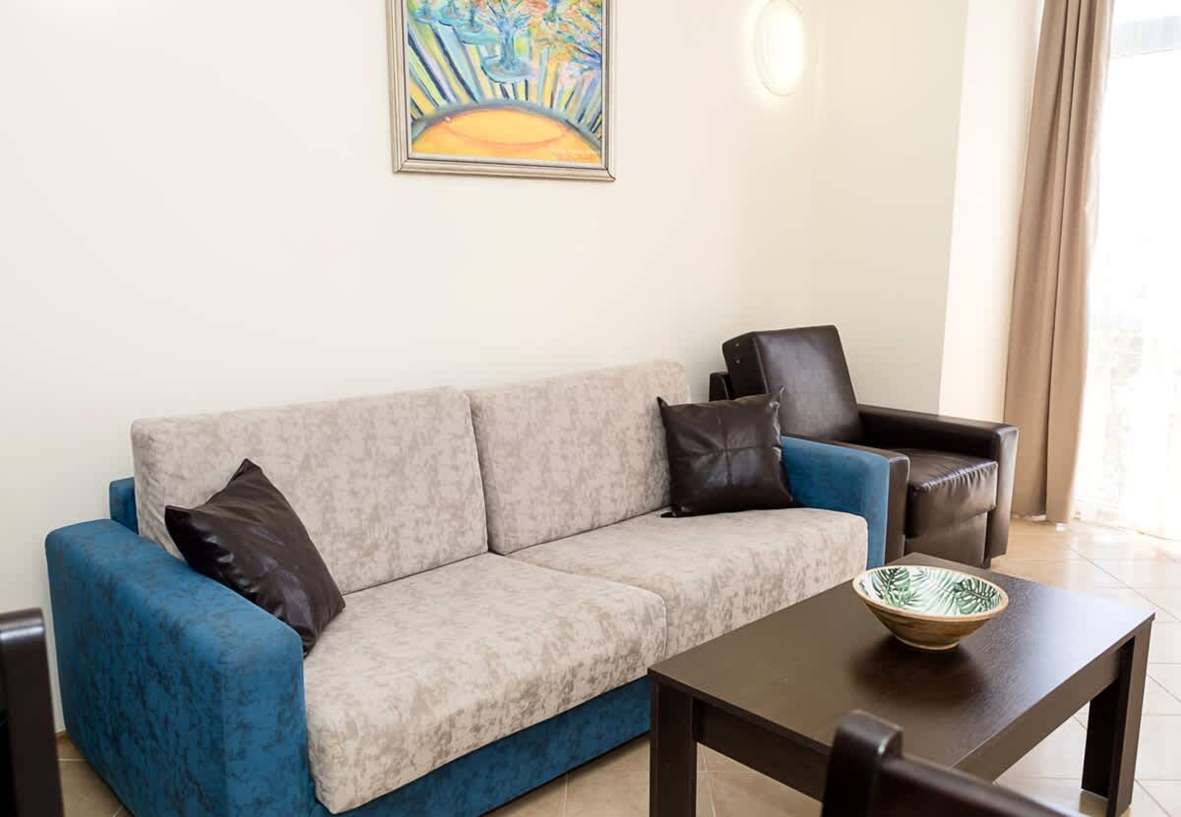 Seaside Bliss: Elegant 1BD with Stunning View - Photo 7