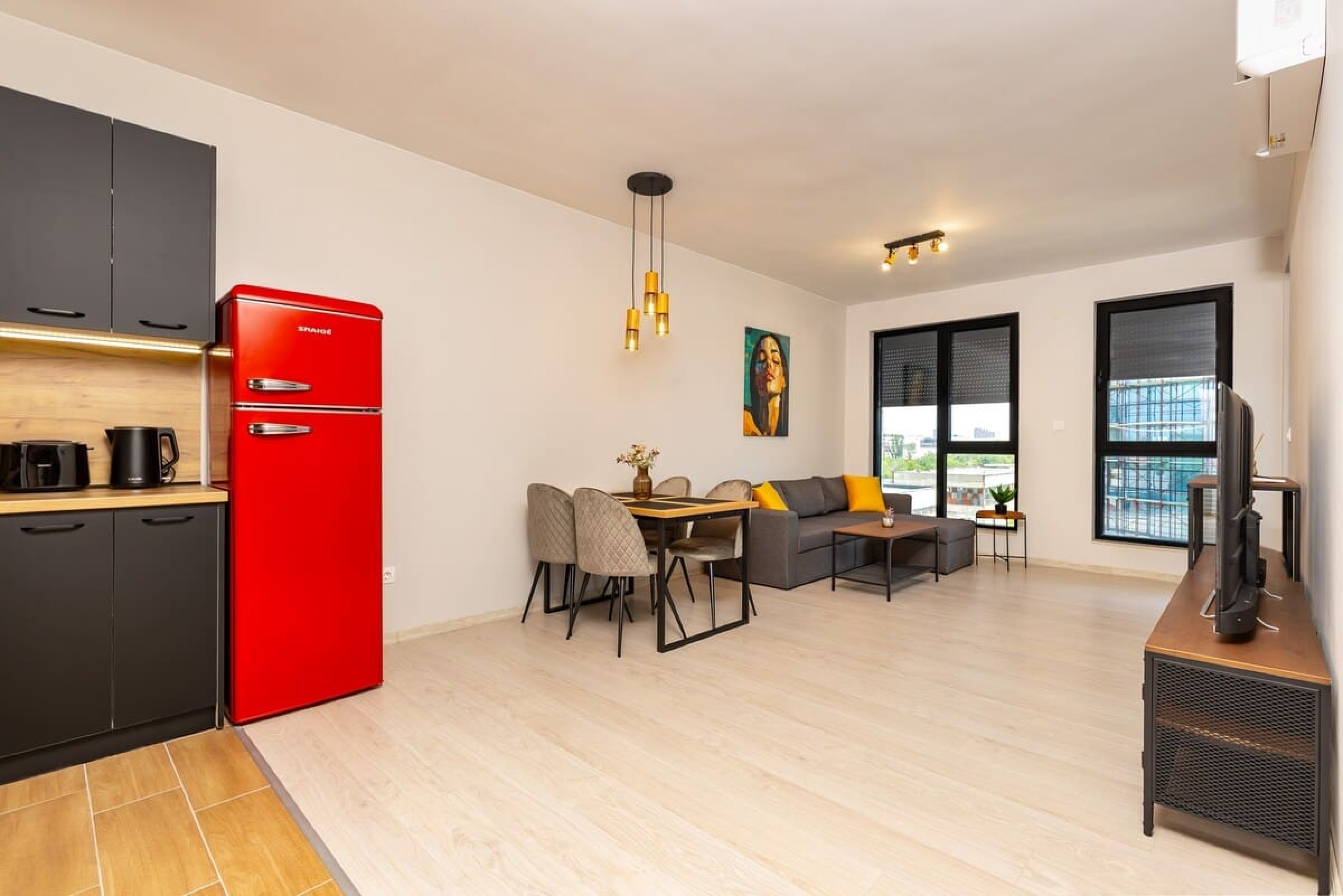 Scoutaround White Logo