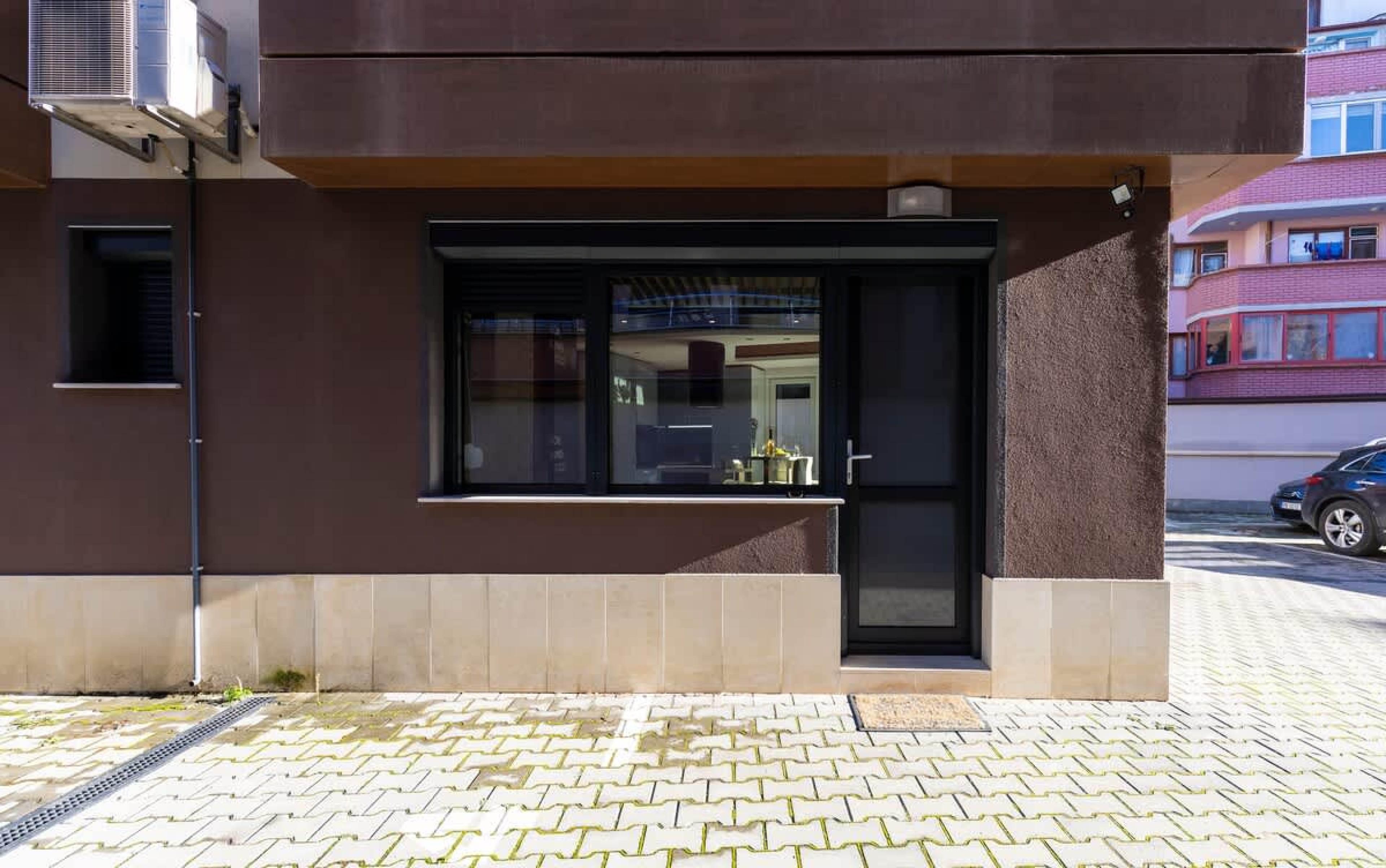 Scoutaround White Logo