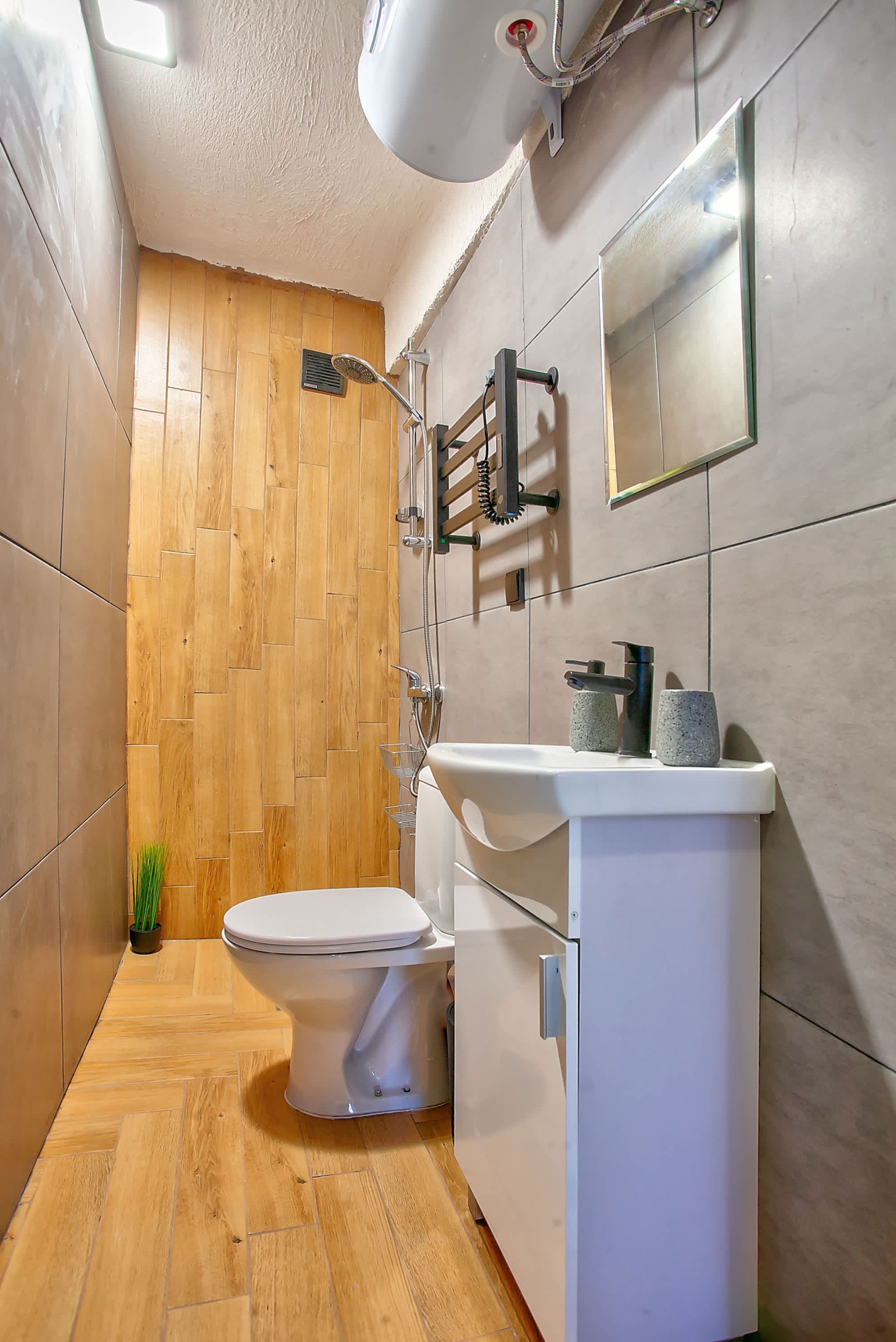 Scoutaround White Logo