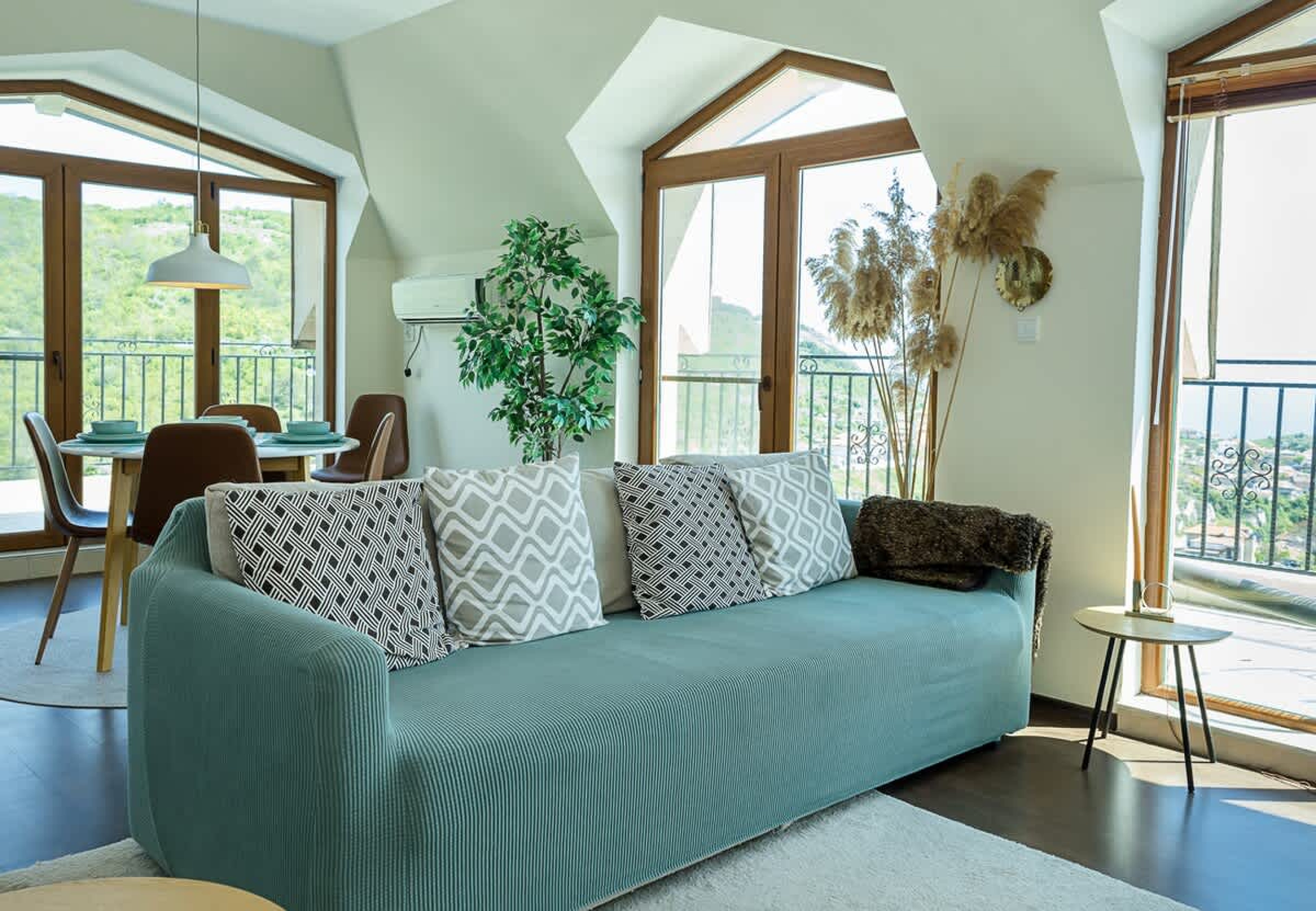 Panoramic Sea-View | 2-Bedroom Flat with Terrace - Photo 6